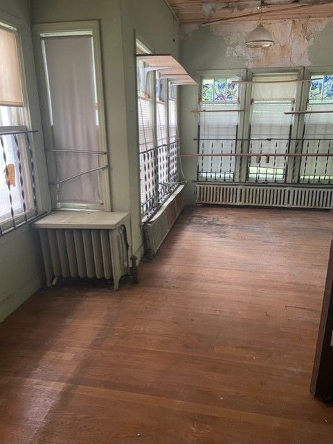 1475 LONGFELLOW Street