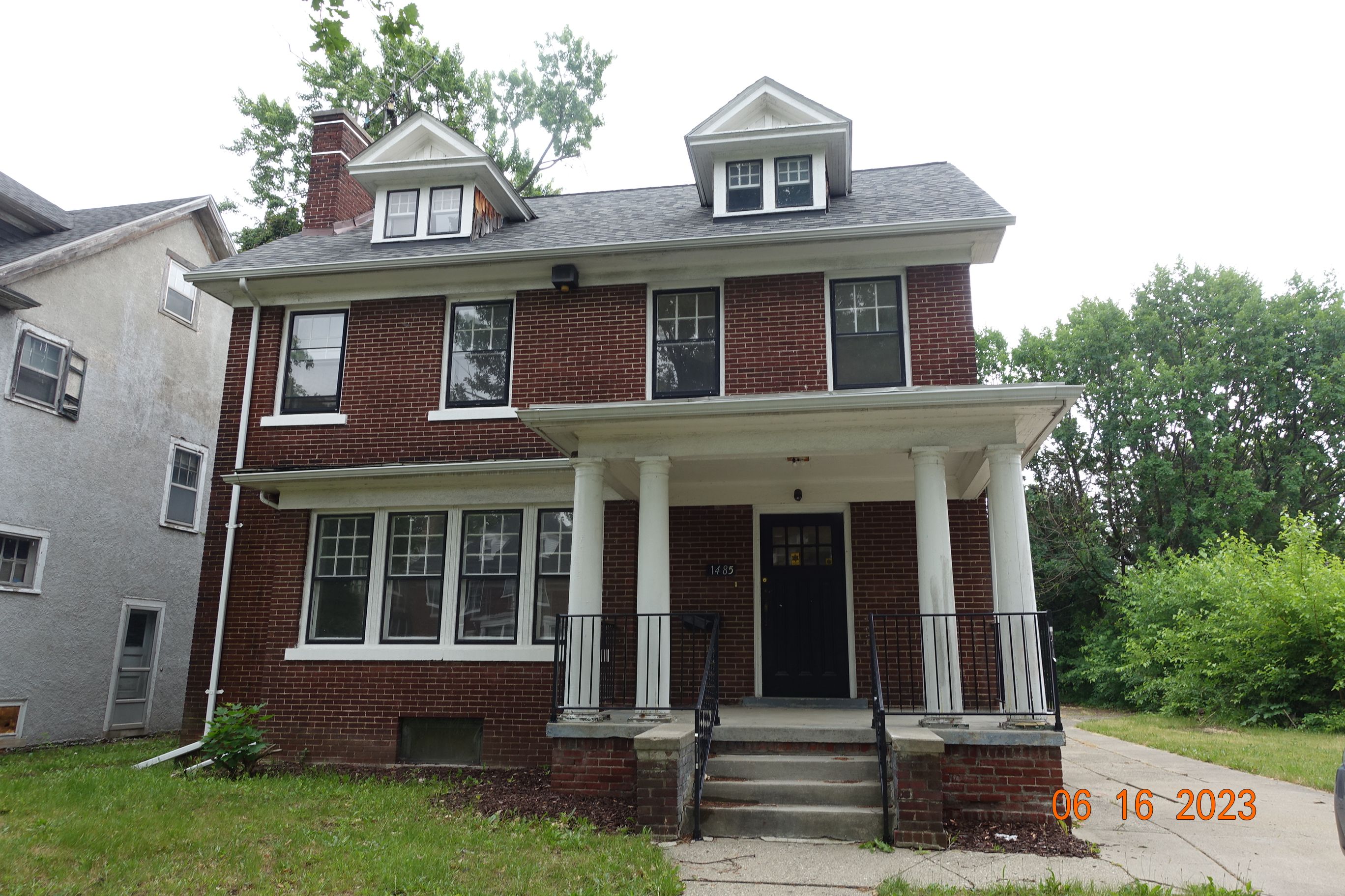 1485 Longfellow Street