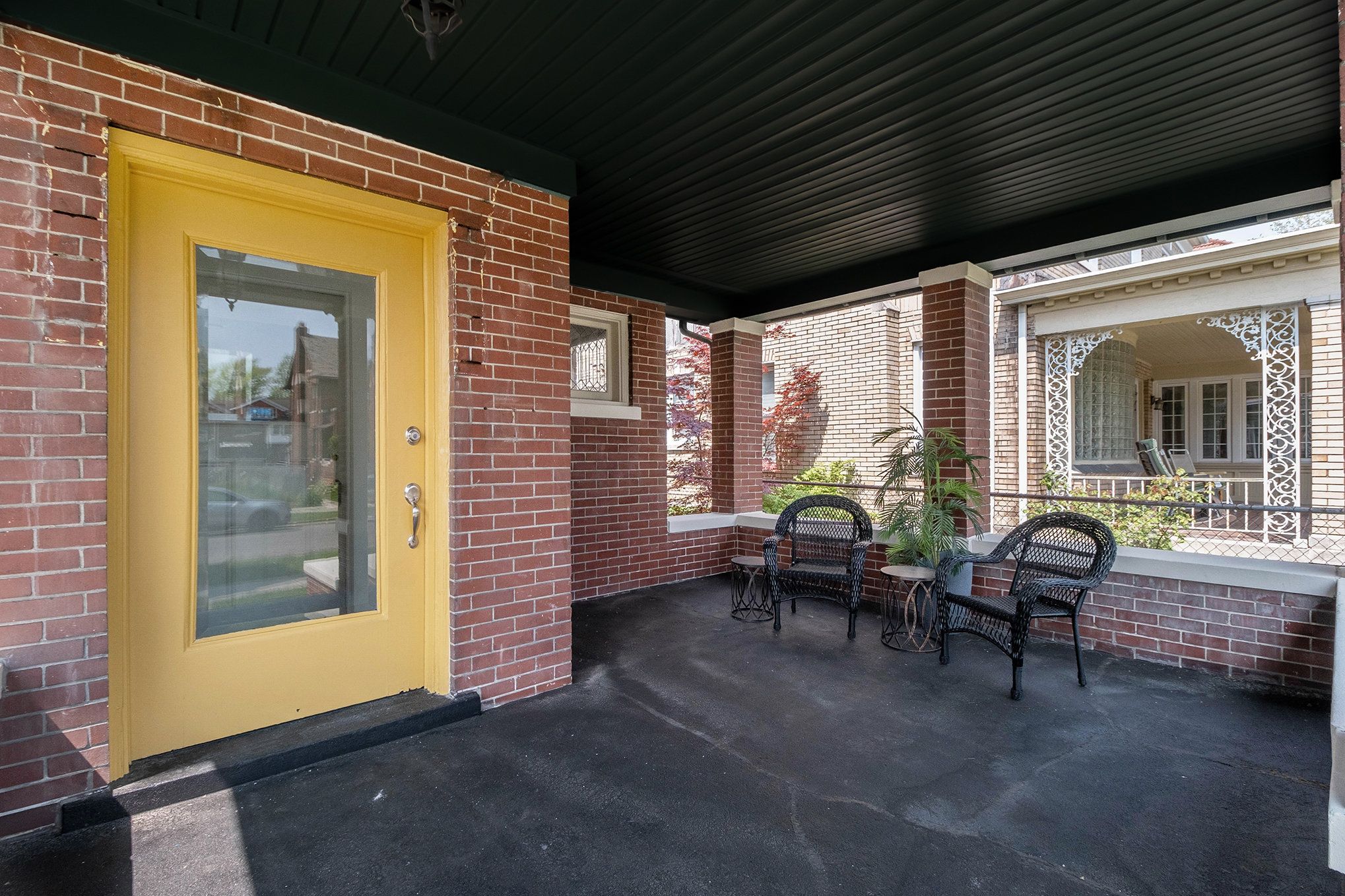 110 BURLINGAME Street