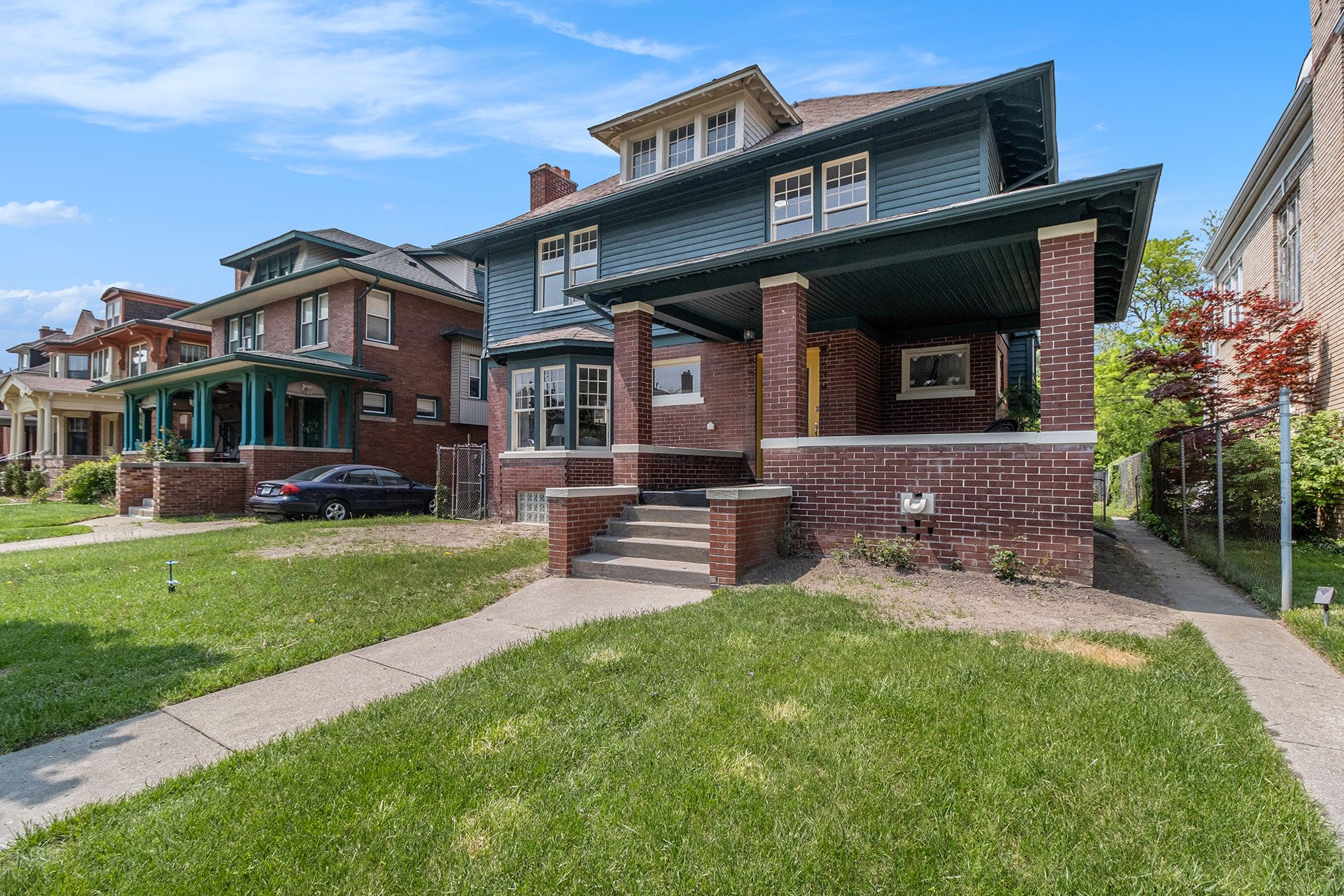 110 BURLINGAME Street