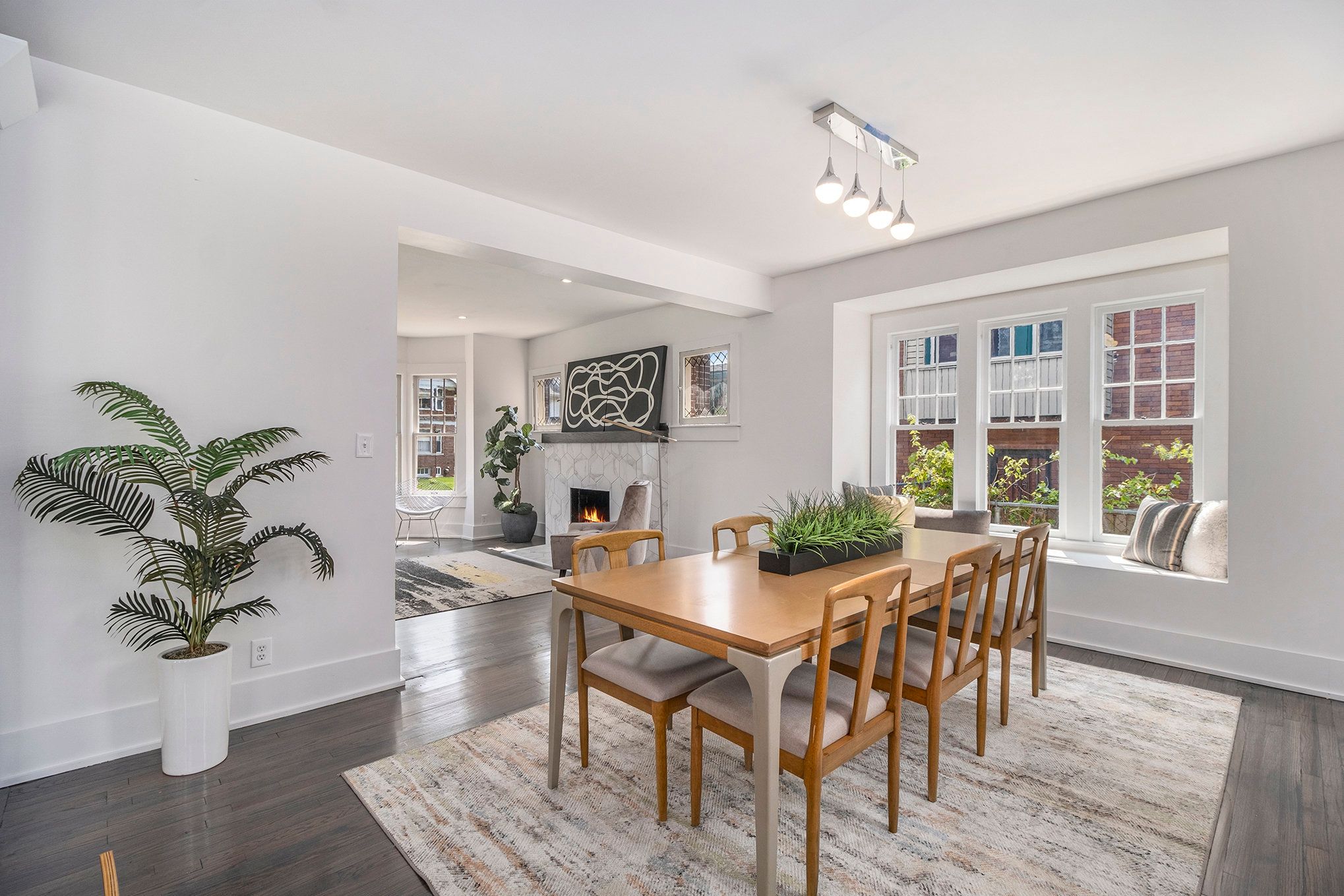 110 BURLINGAME Street