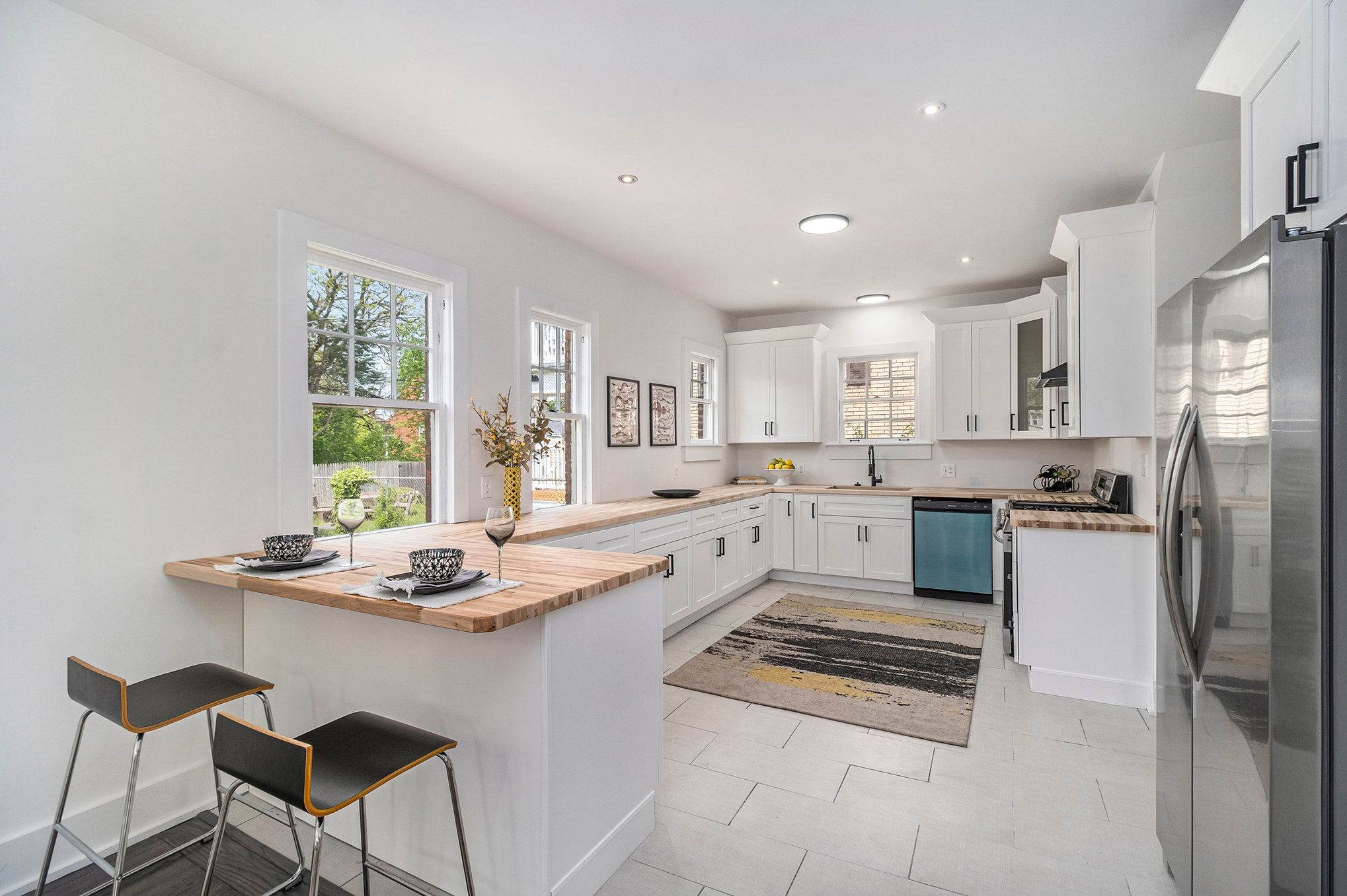 110 BURLINGAME Street