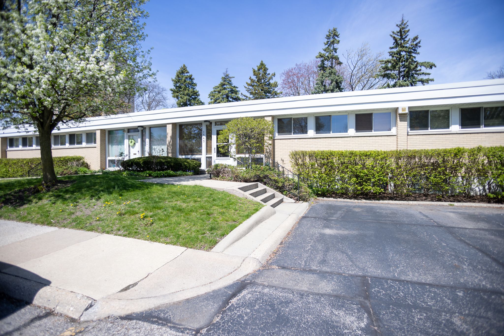 1543 CHATEAUFORT 043