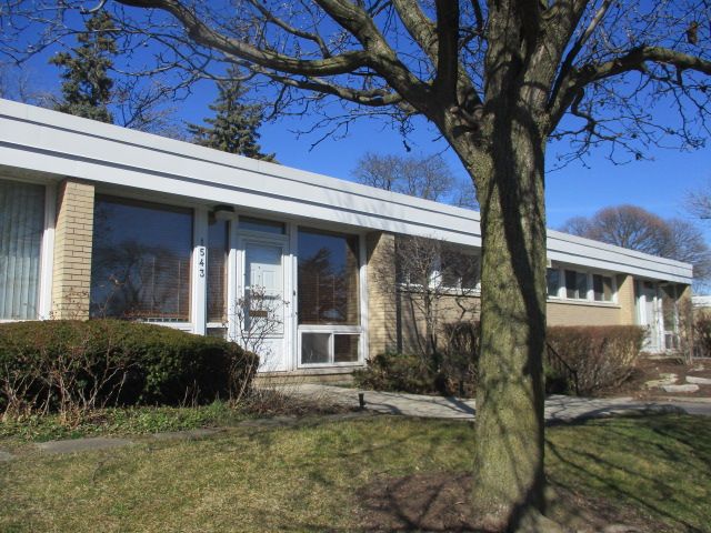 1543 CHATEAUFORT 043