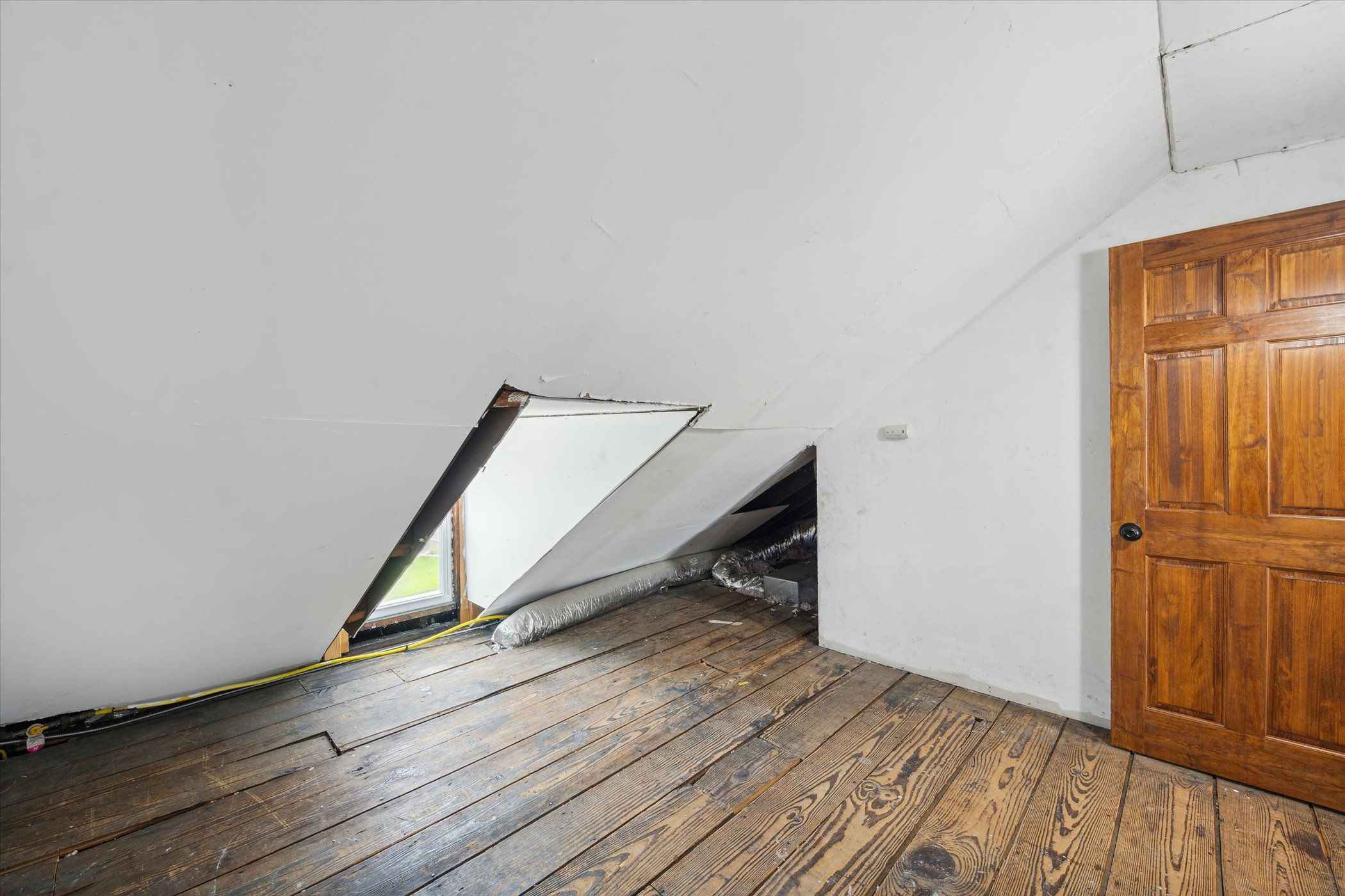 2319 ATKINSON Street N