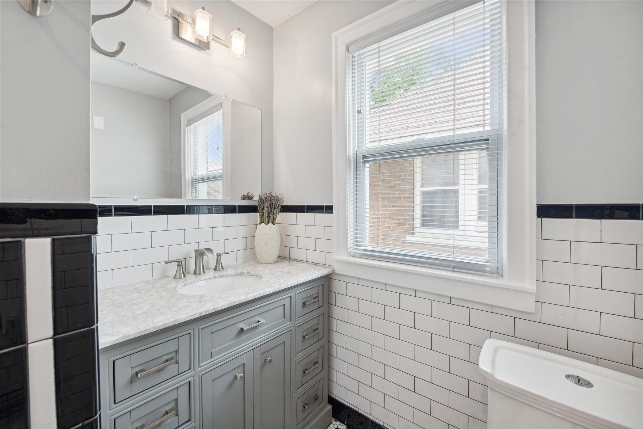 2319 ATKINSON Street N