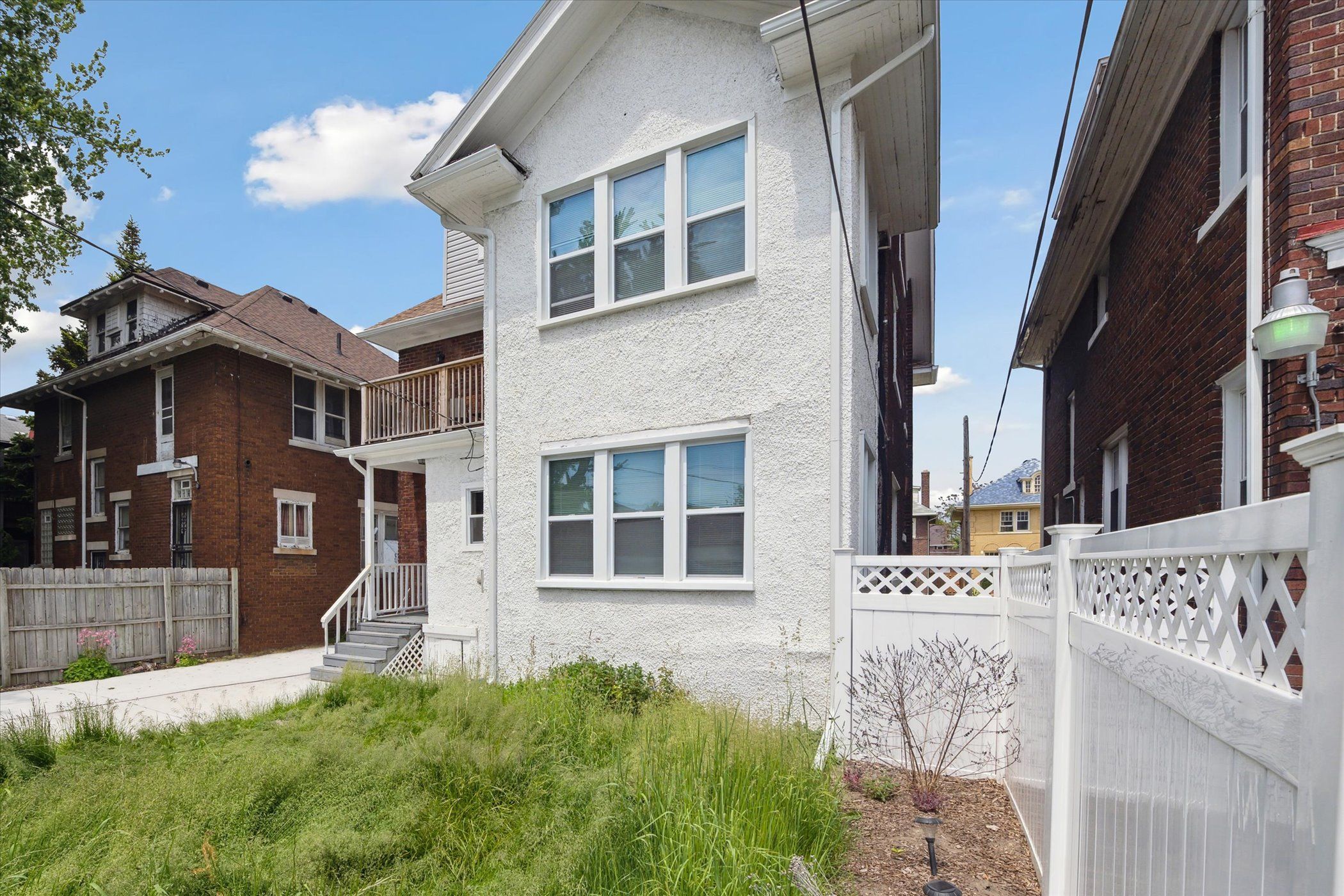 2319 ATKINSON Street N