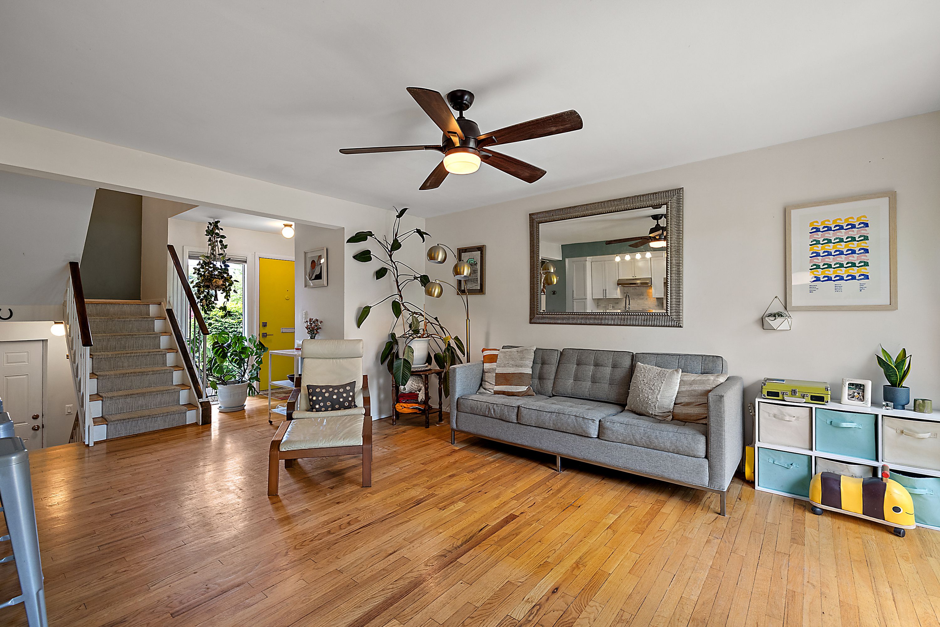 1114 Saint Aubin Pl Place