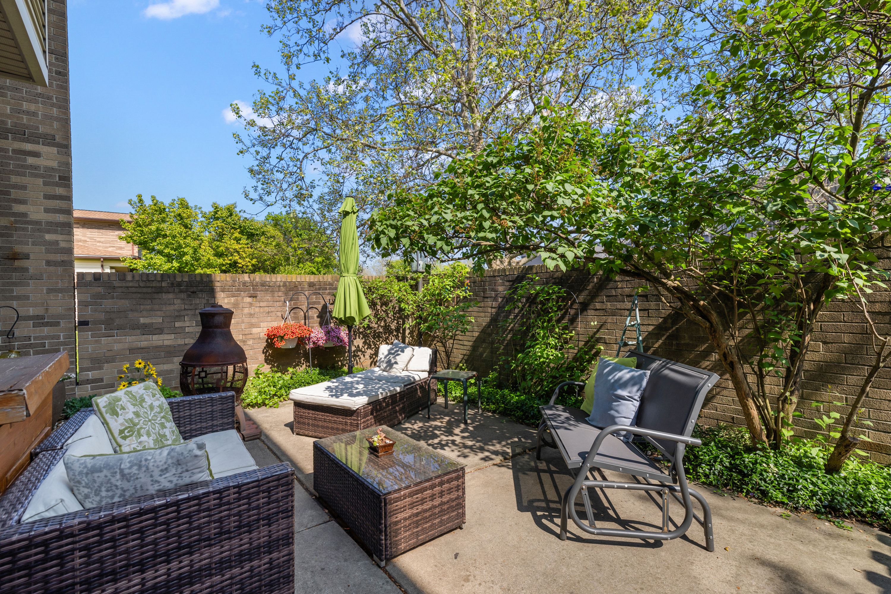 1114 Saint Aubin Pl Place