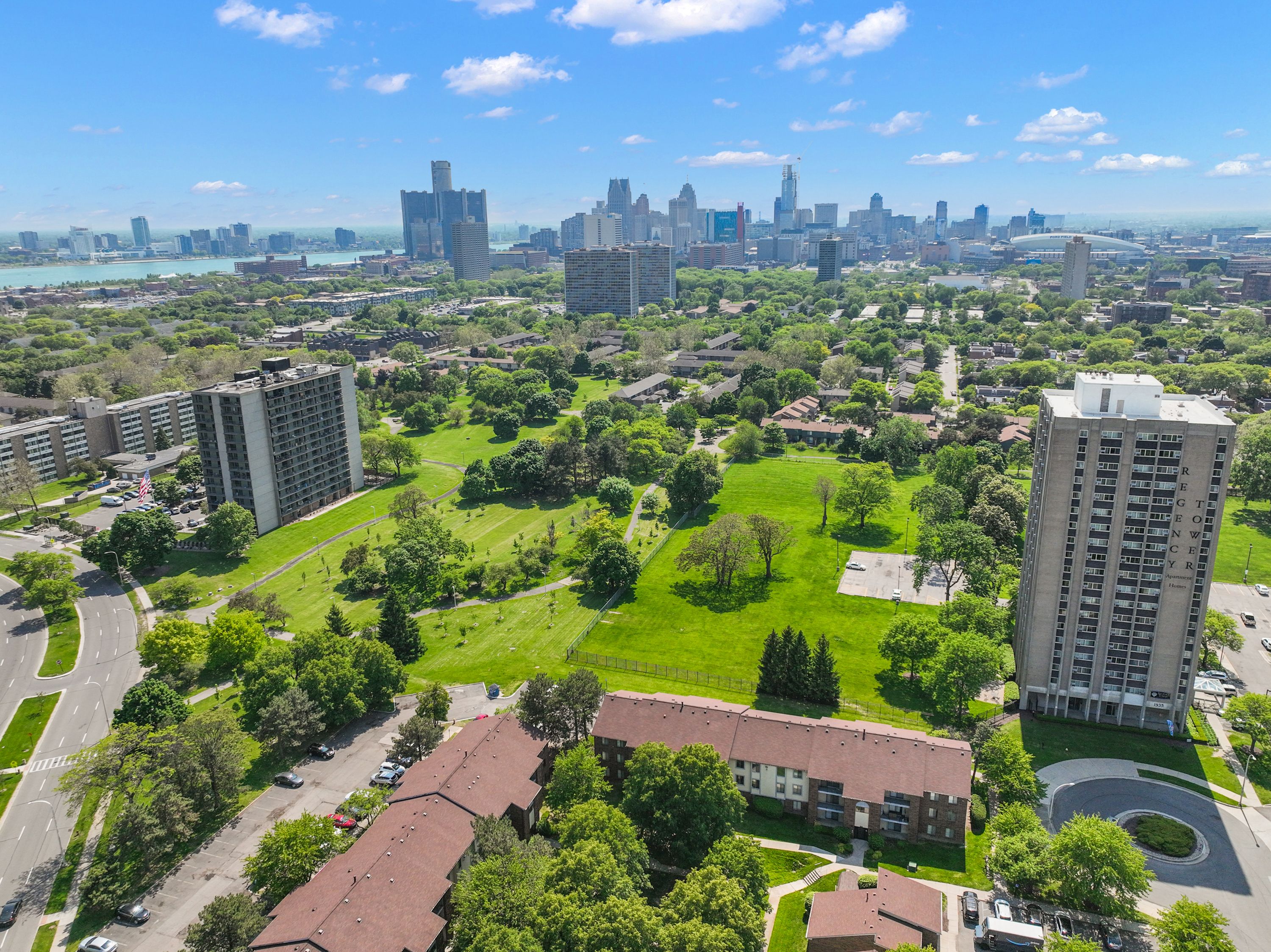 1114 Saint Aubin Pl Place