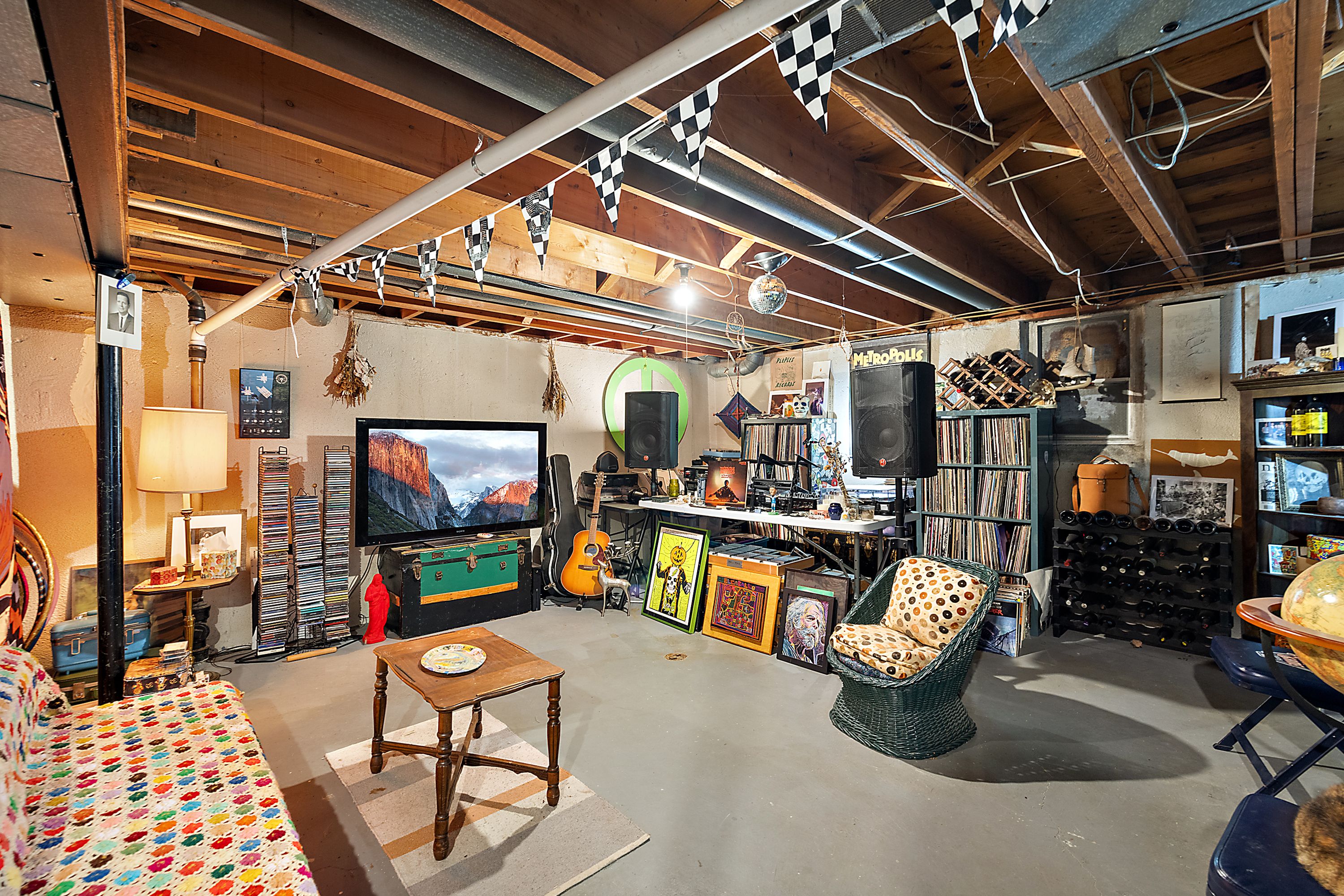 1114 Saint Aubin Pl Place