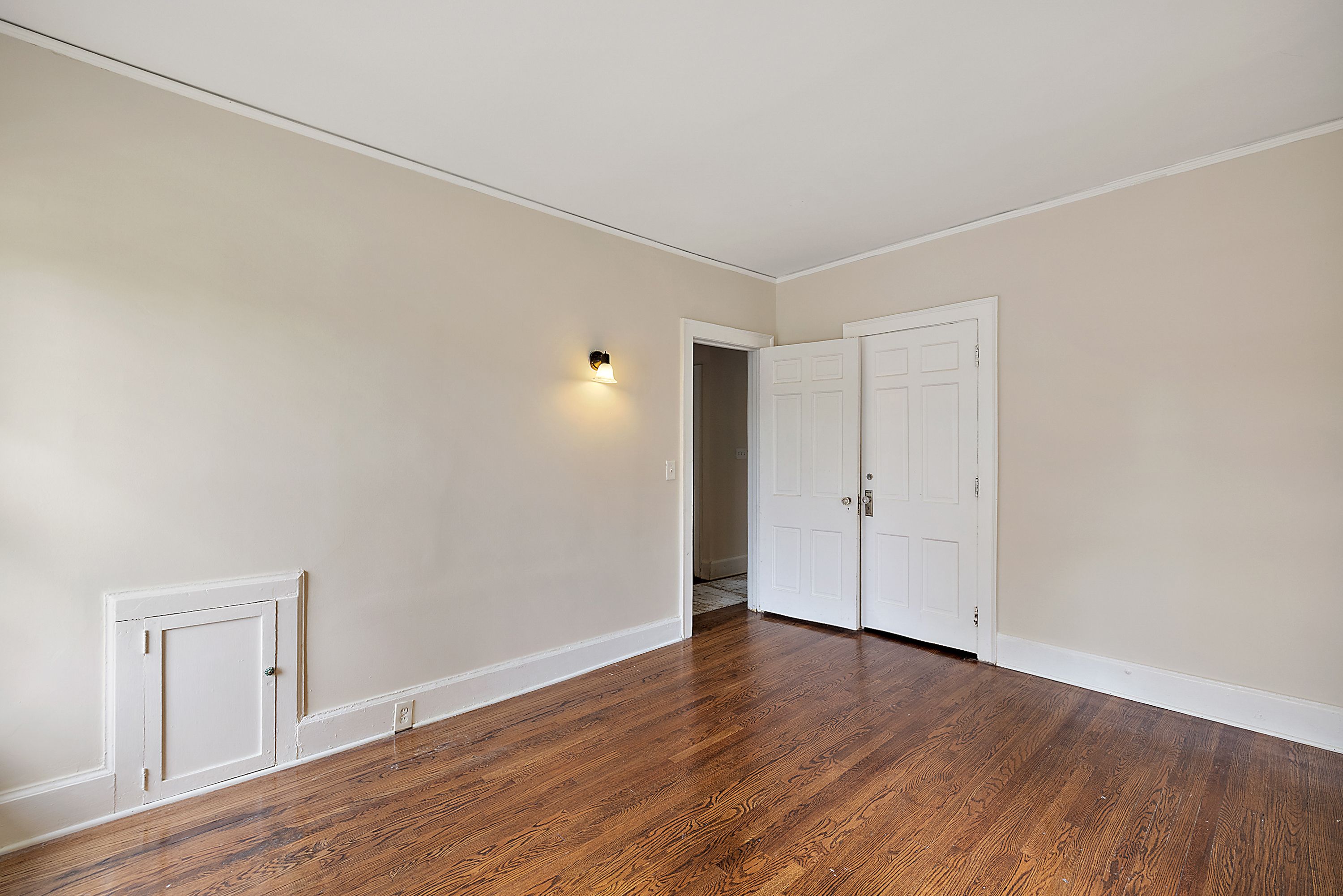 2304 Longfellow Street