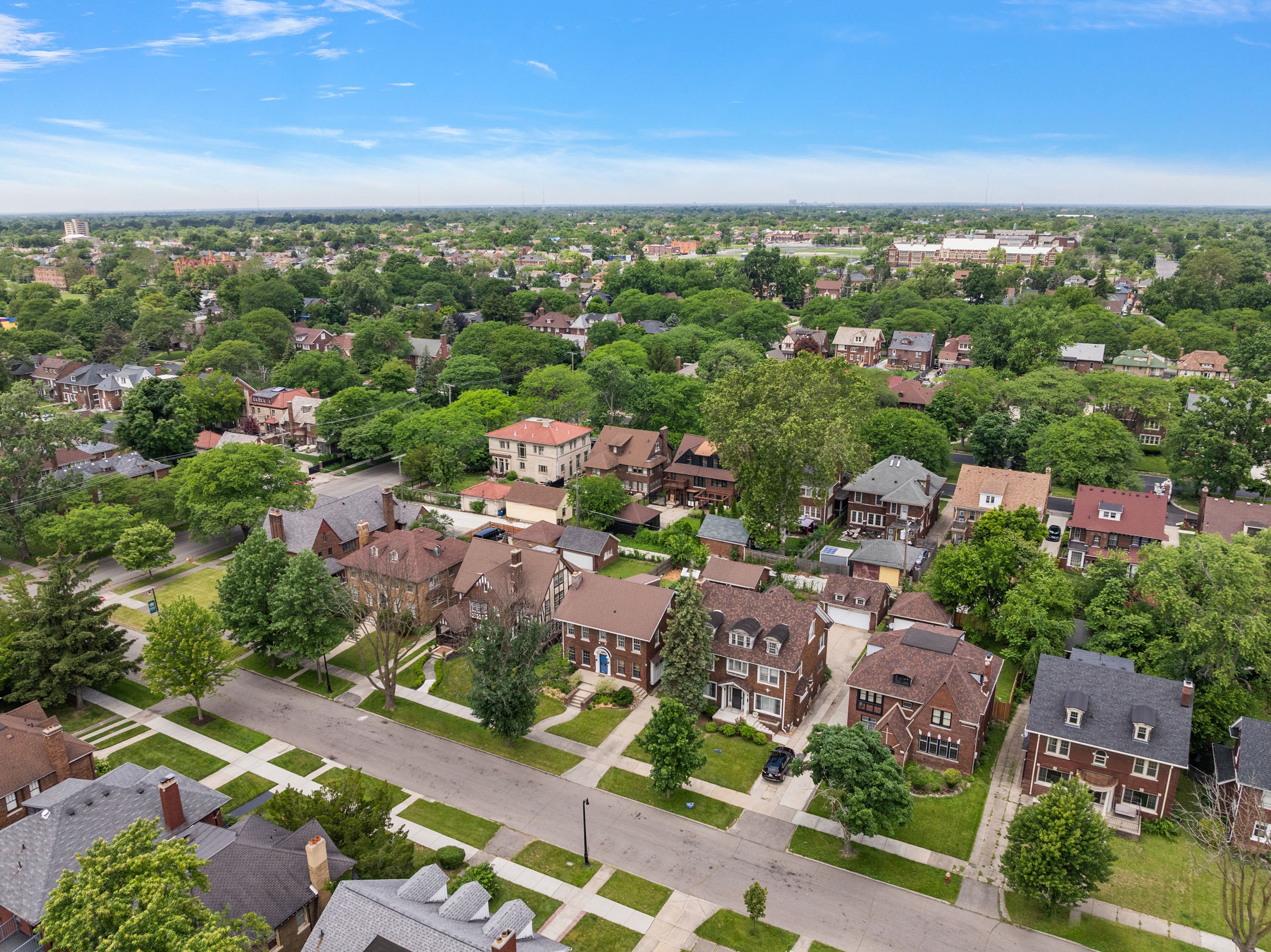 2304 Longfellow Street