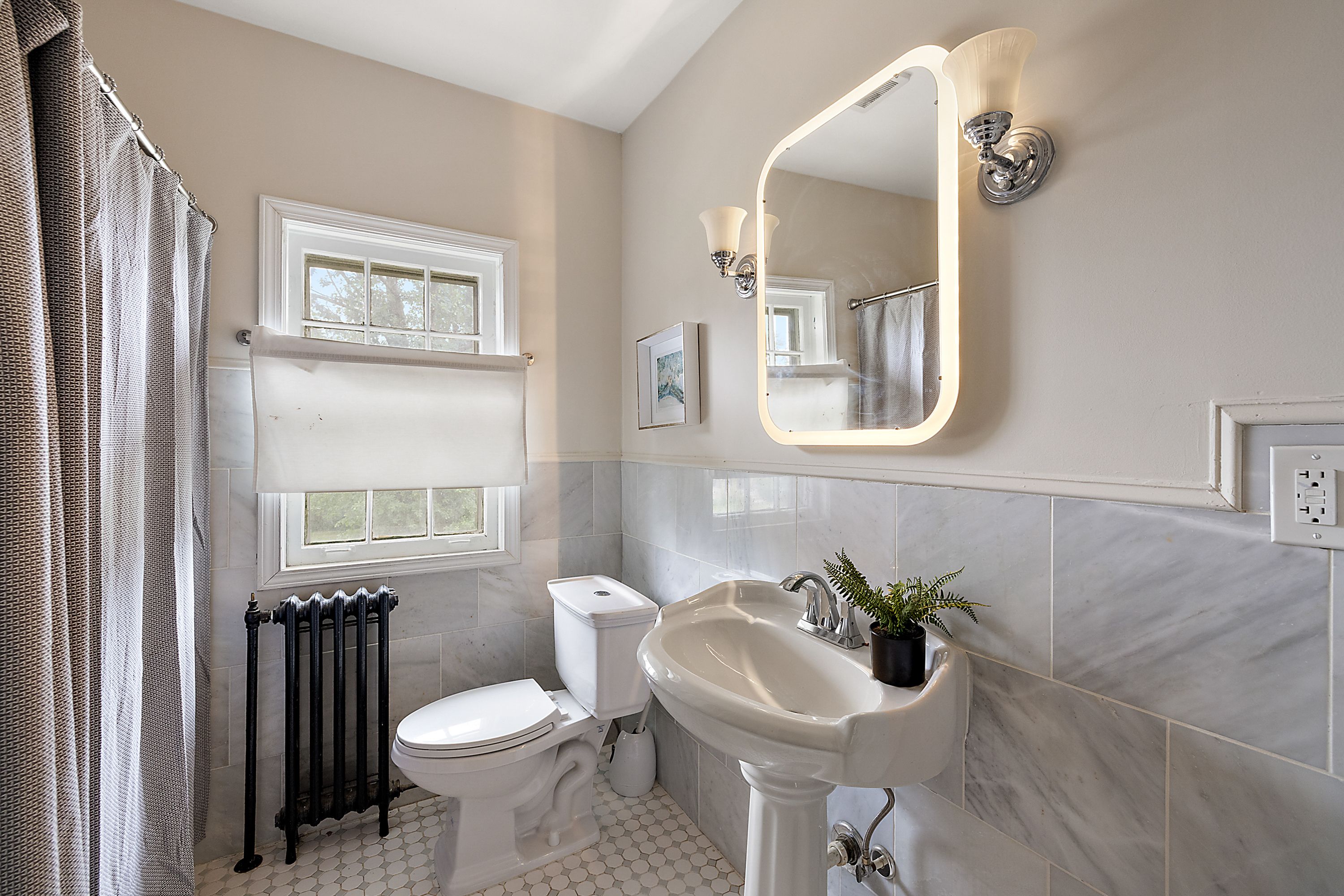 2304 Longfellow Street