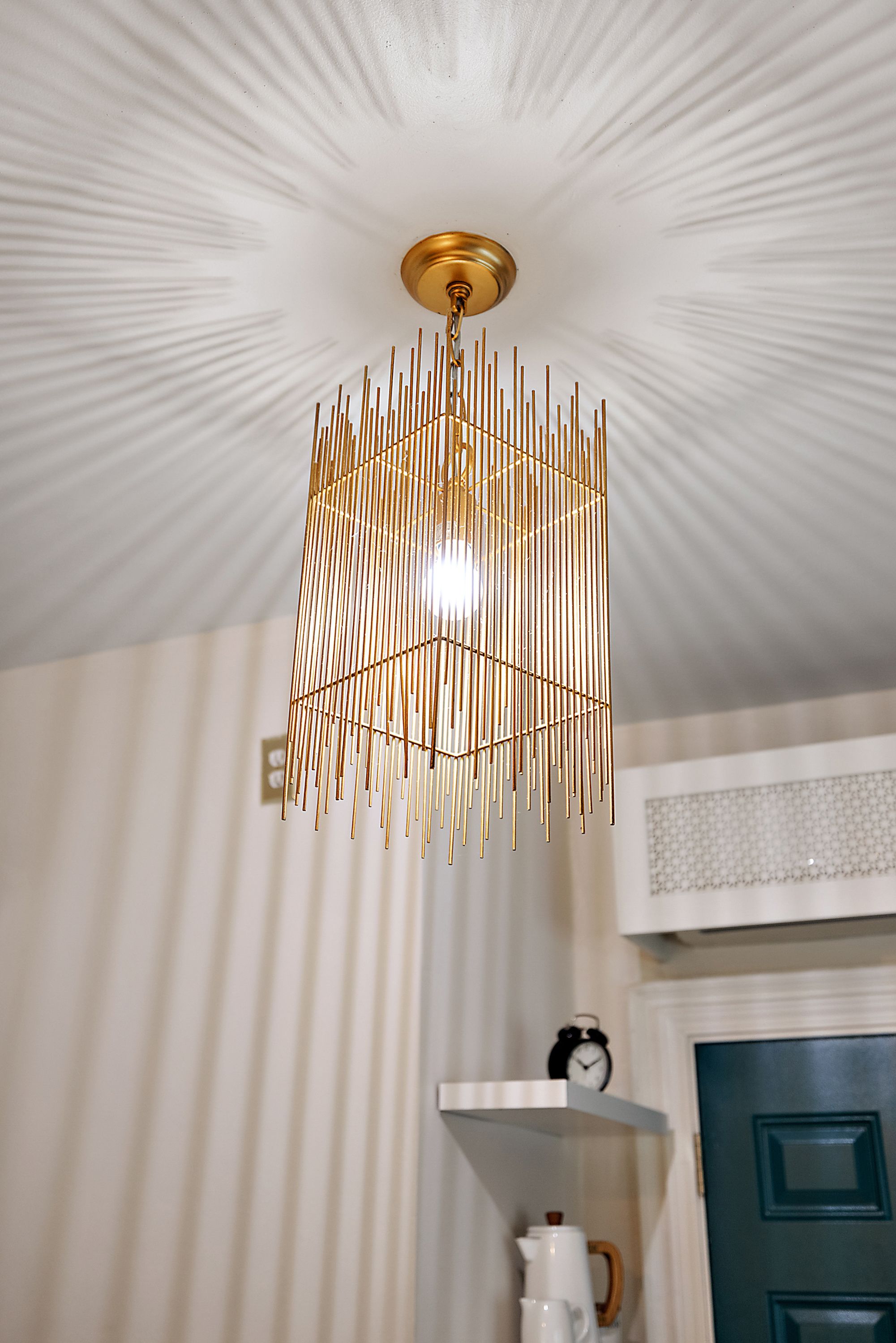 2304 Longfellow Street