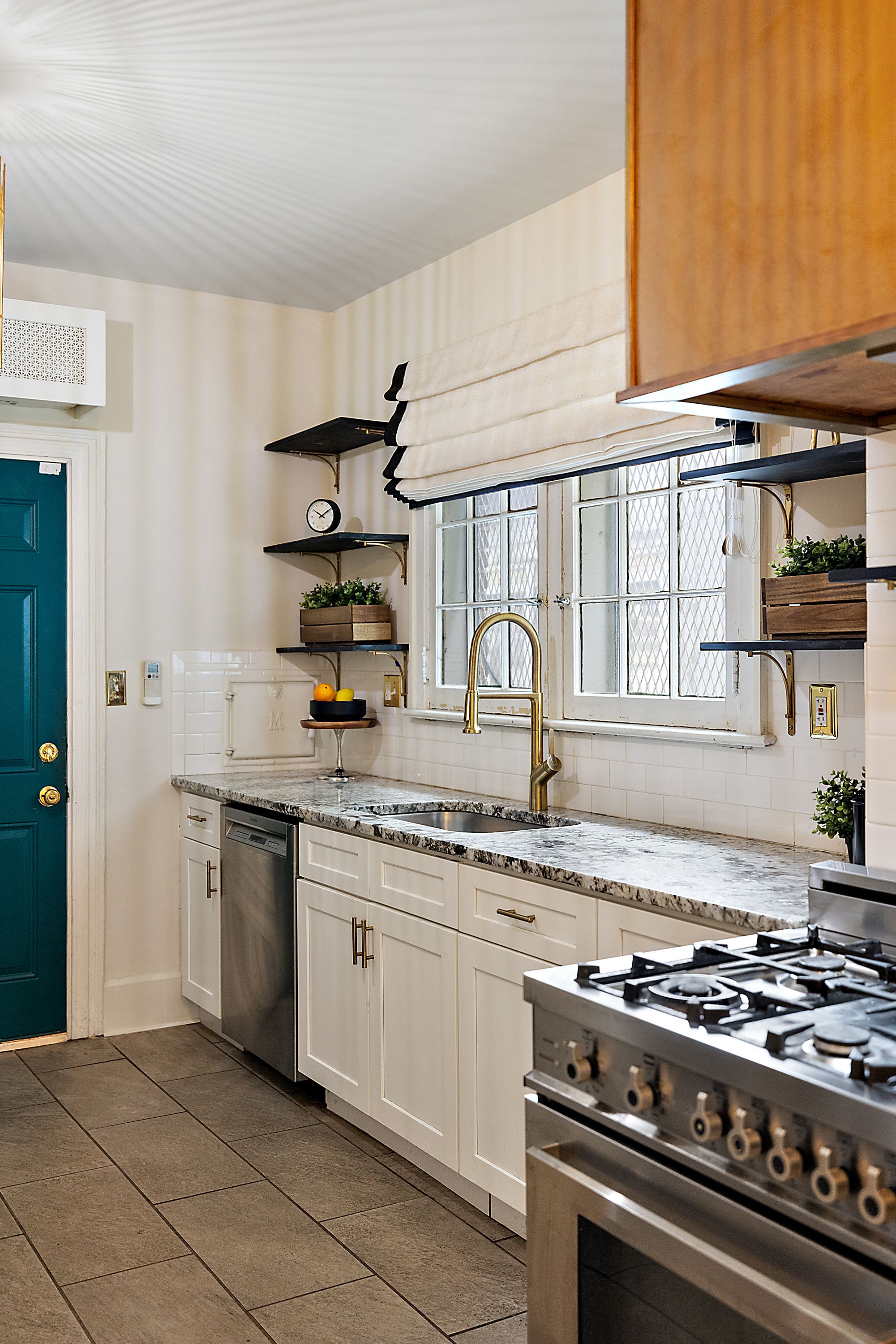 2304 Longfellow Street