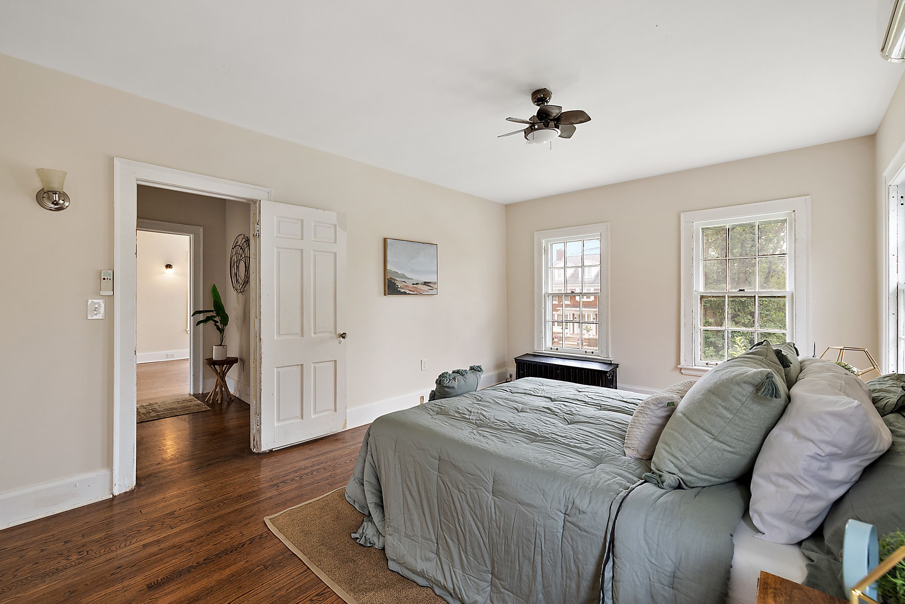 2304 Longfellow Street