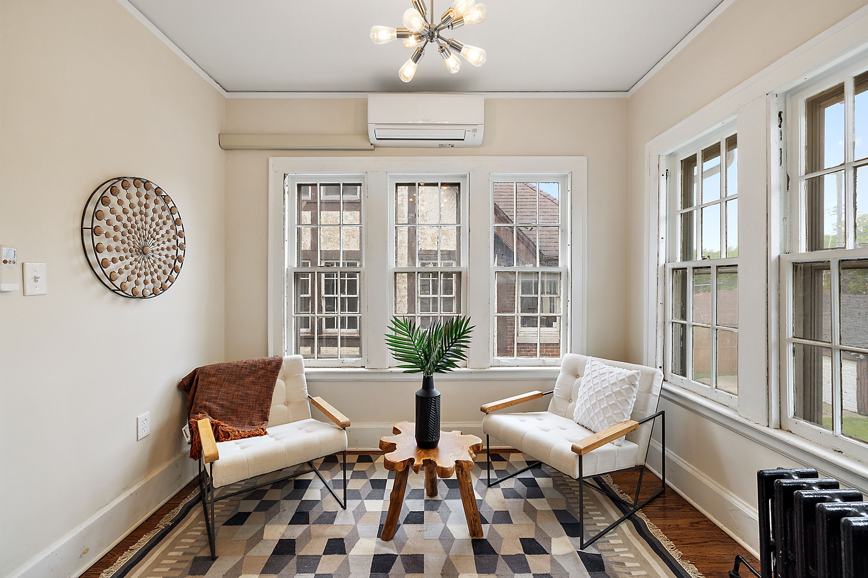 2304 Longfellow Street