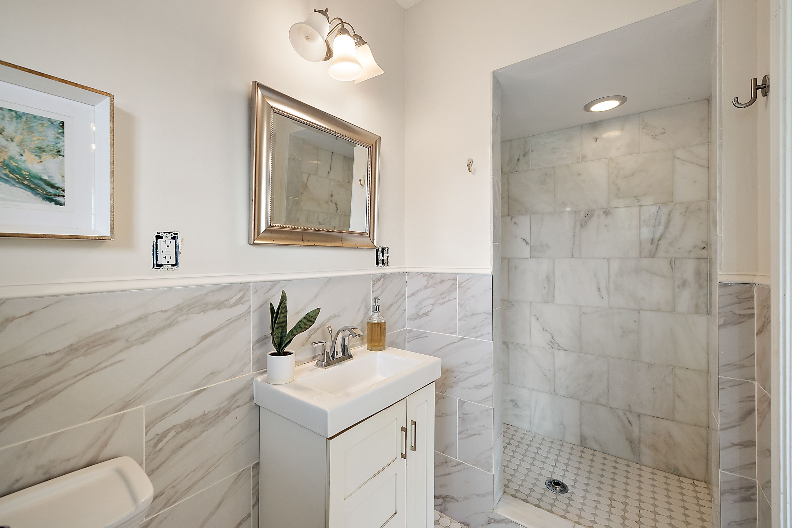 2304 Longfellow Street