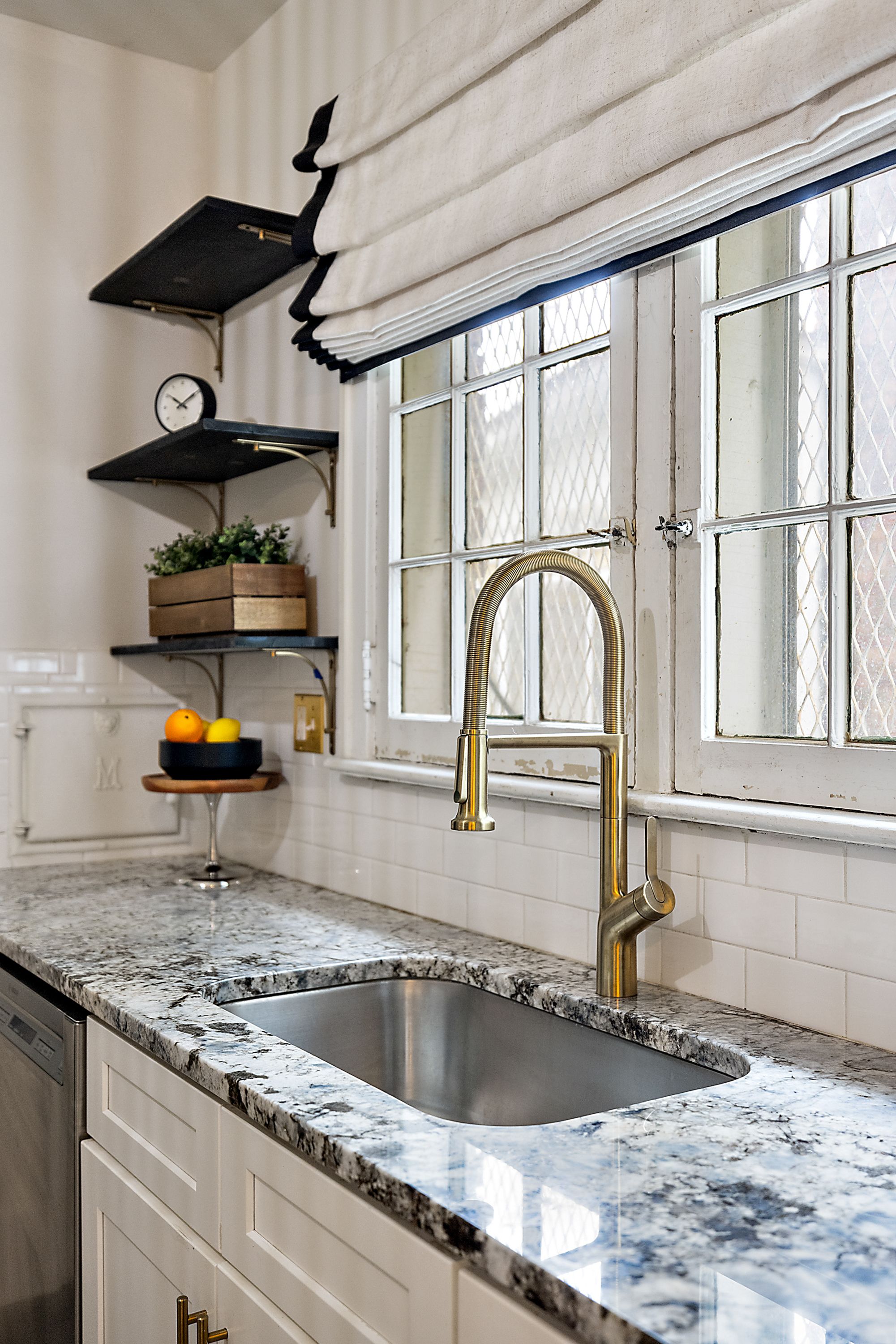 2304 Longfellow Street