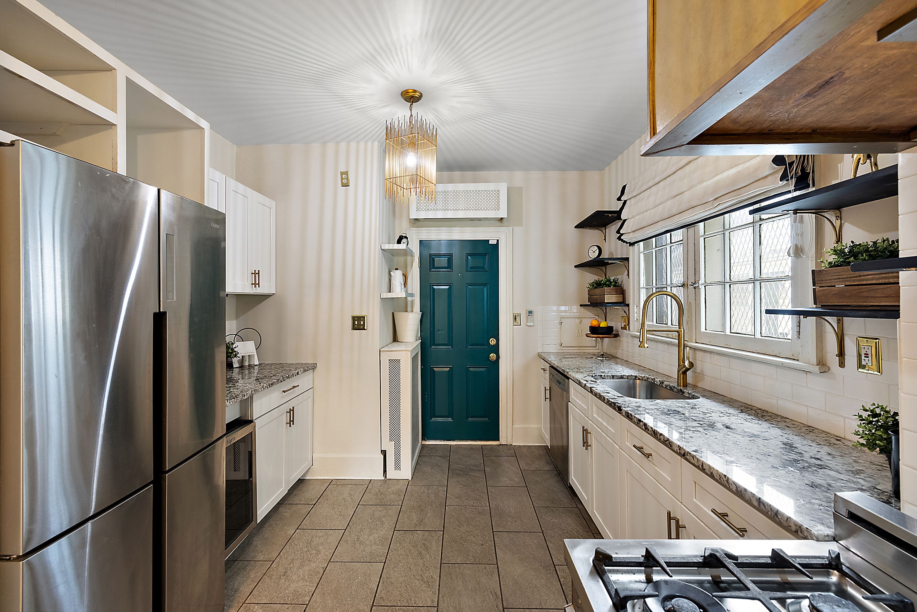 2304 Longfellow Street