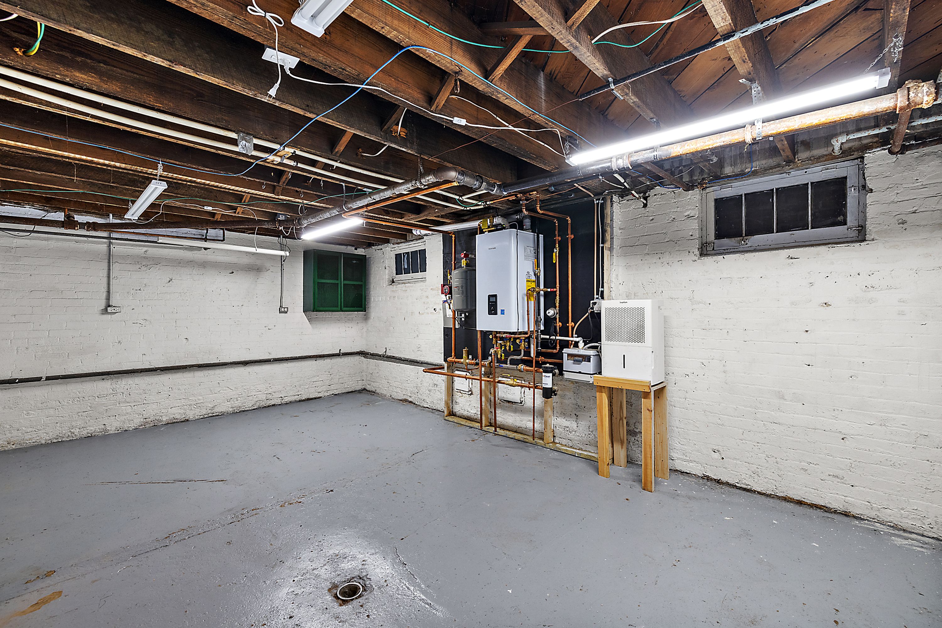 2304 Longfellow Street