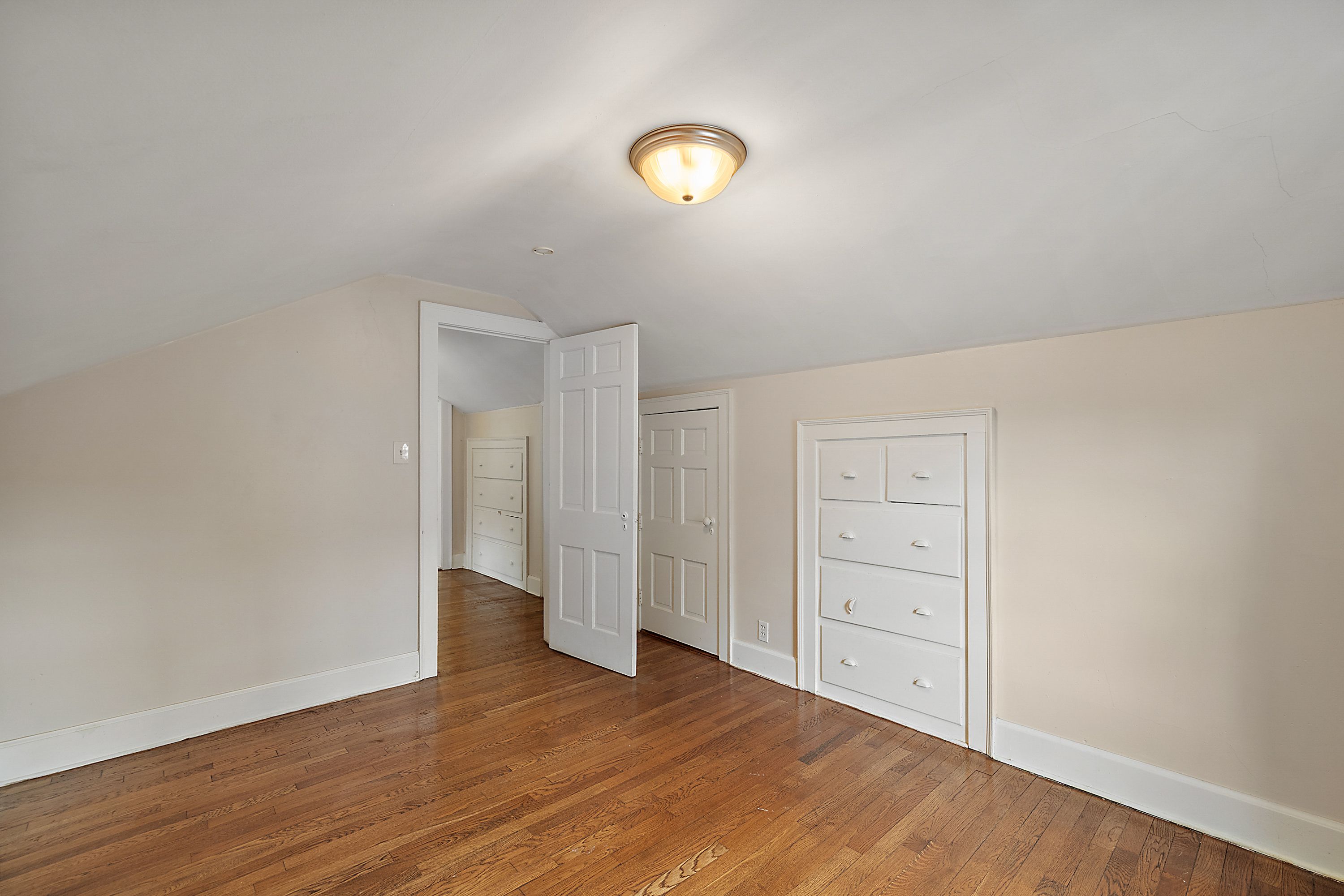 2304 Longfellow Street