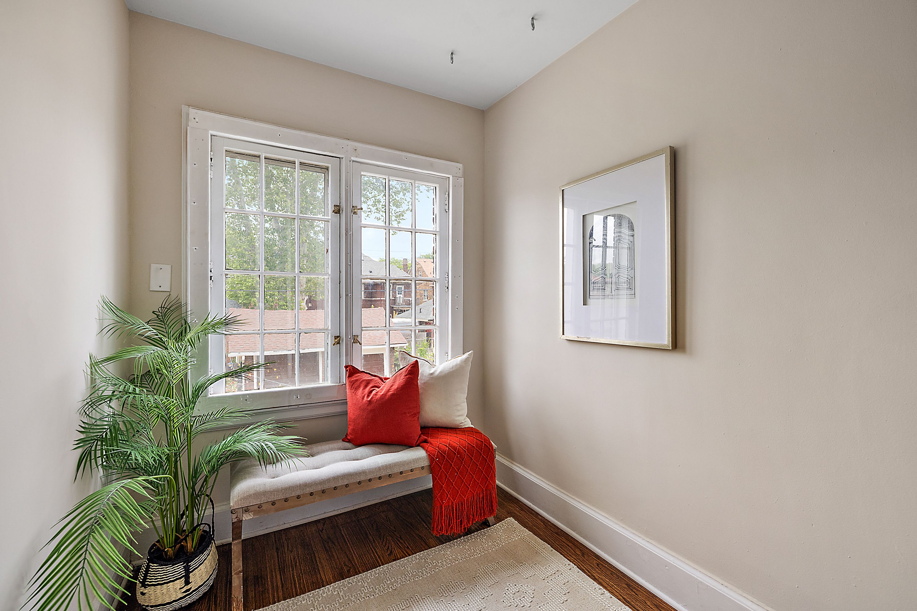 2304 Longfellow Street