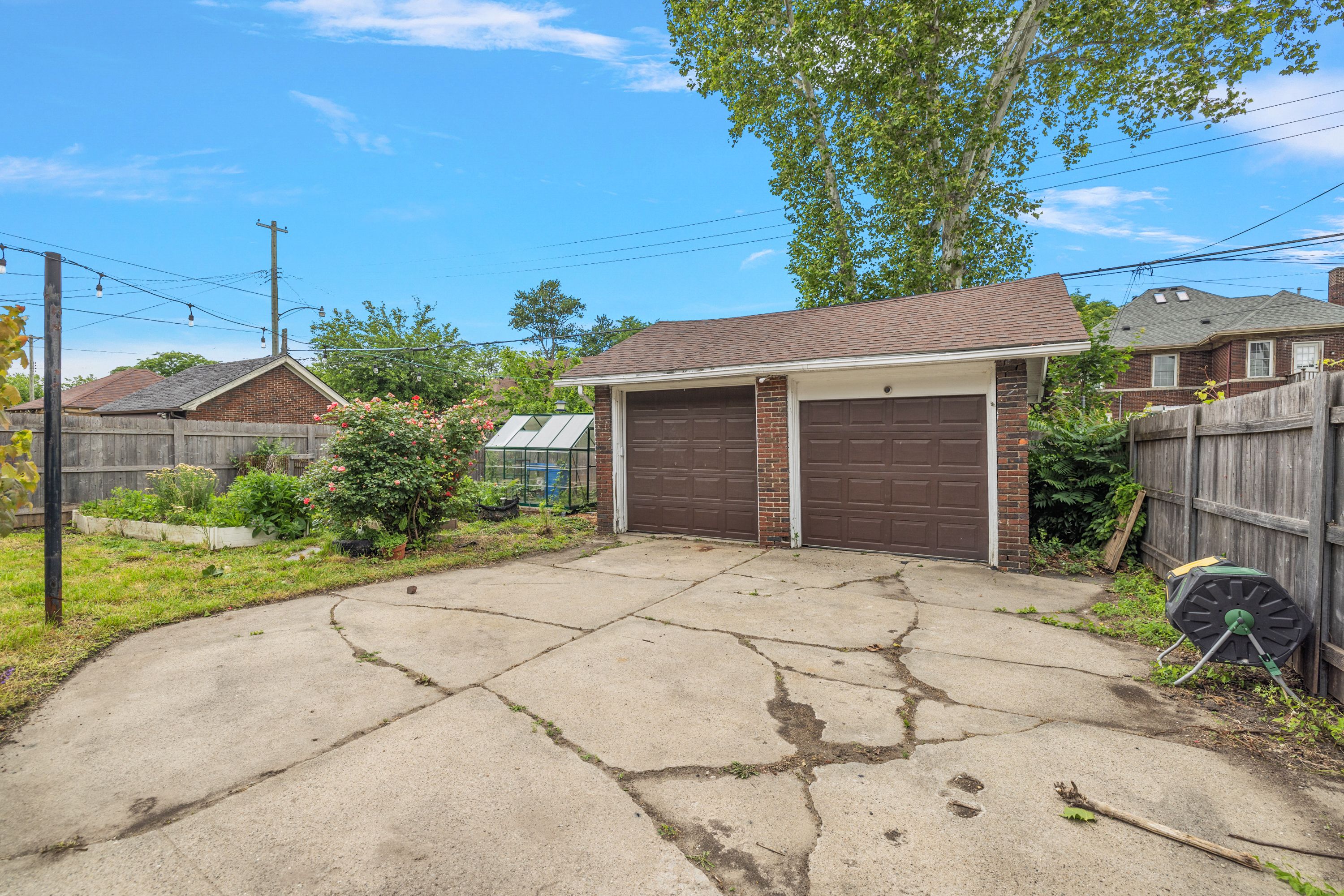 2304 Longfellow Street