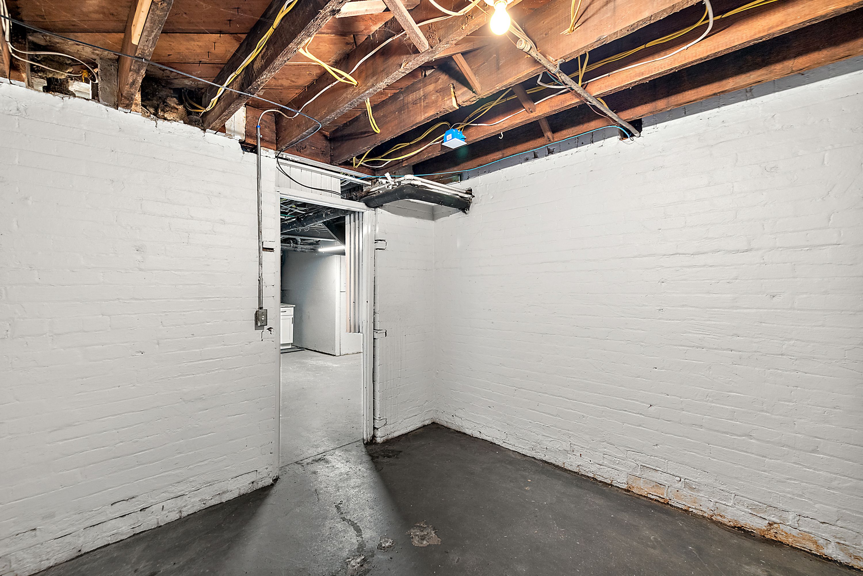 2304 Longfellow Street