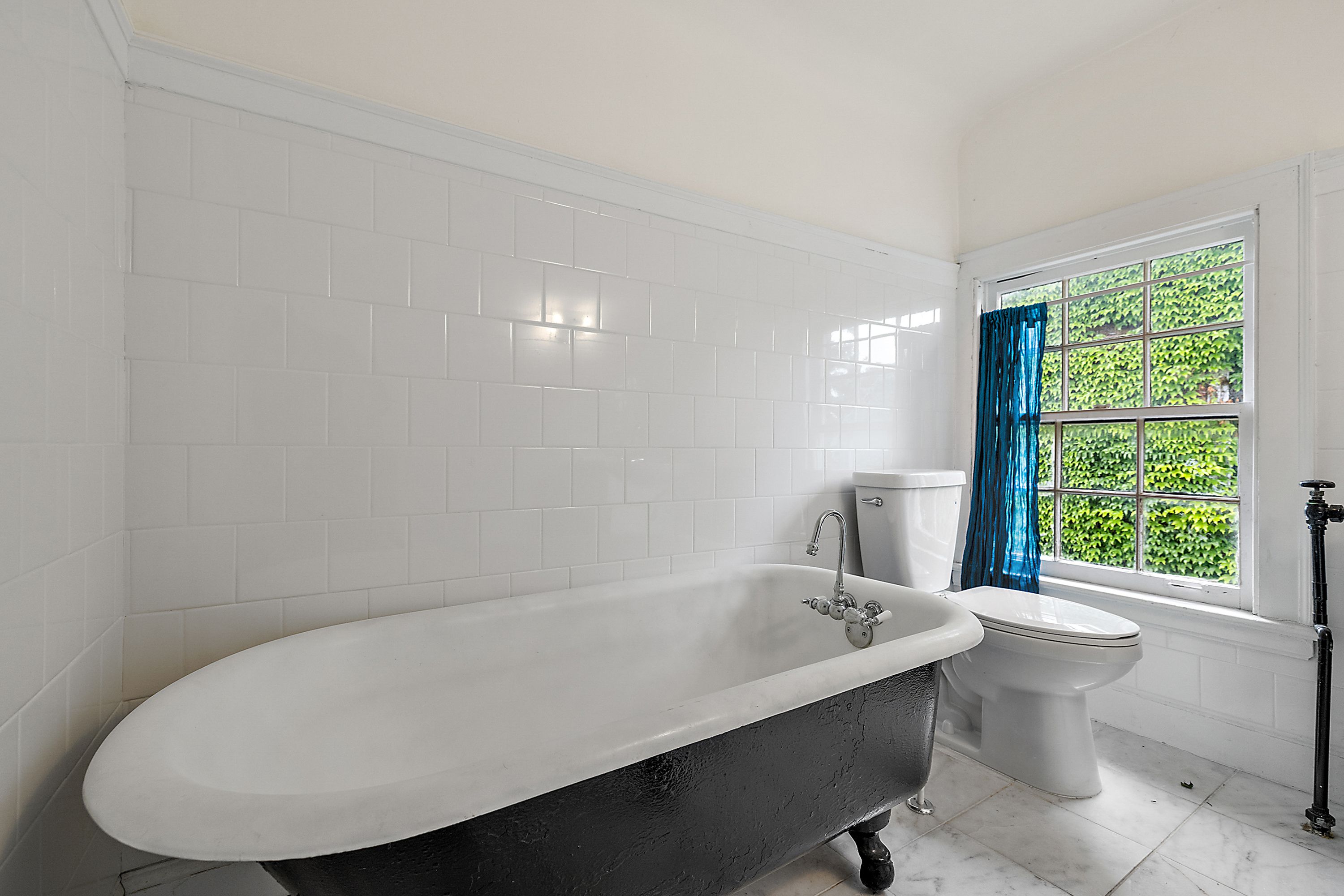 2304 Longfellow Street