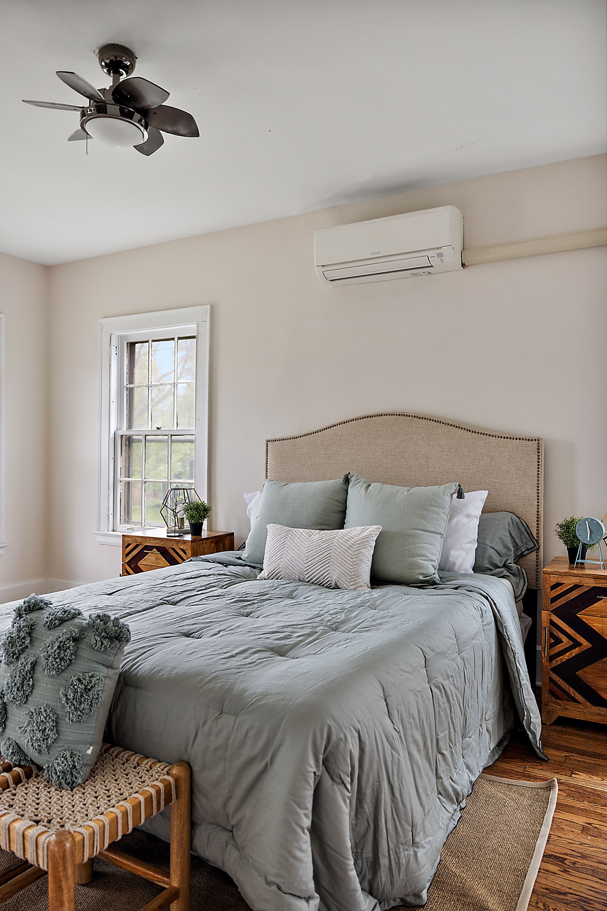 2304 Longfellow Street