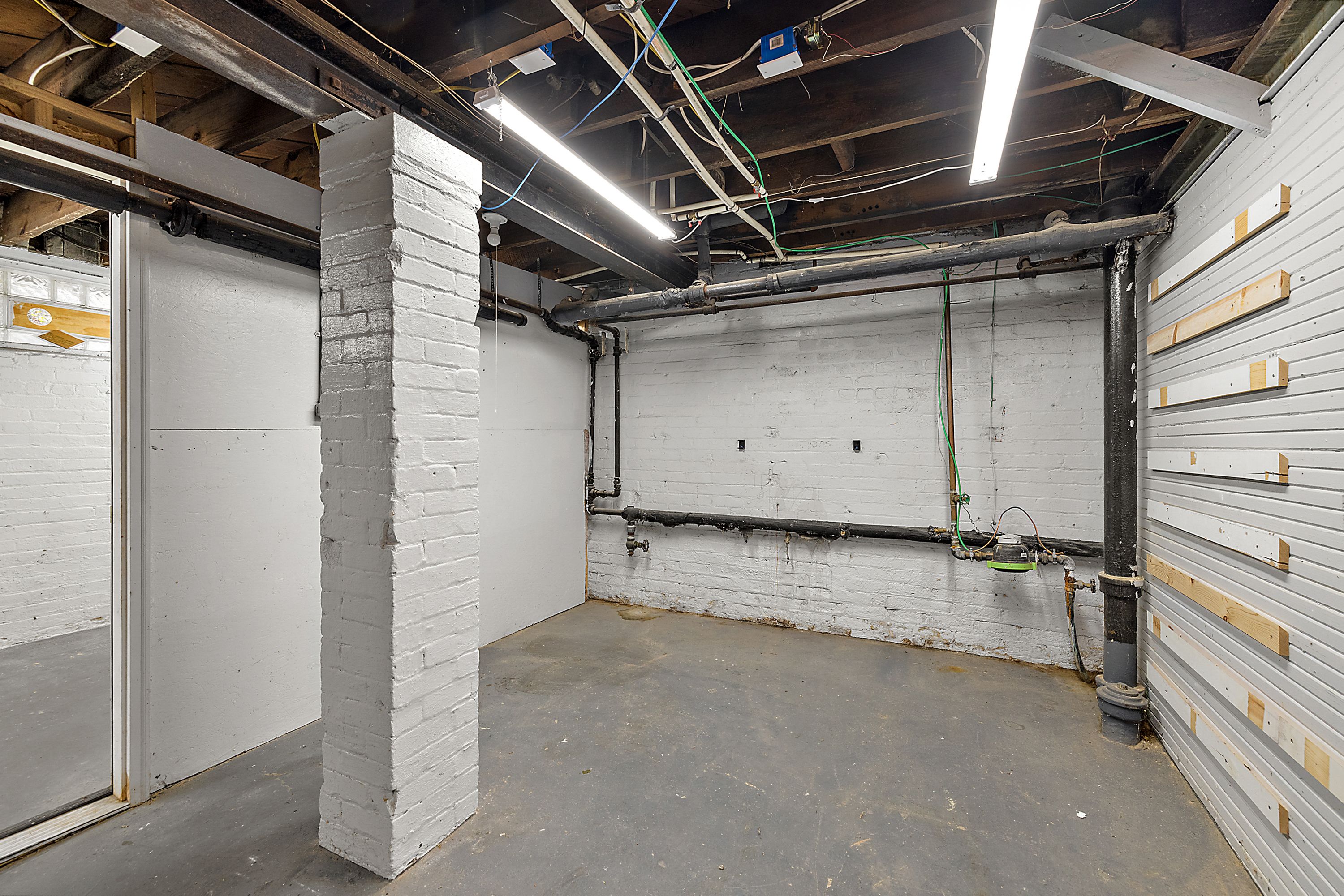 2304 Longfellow Street