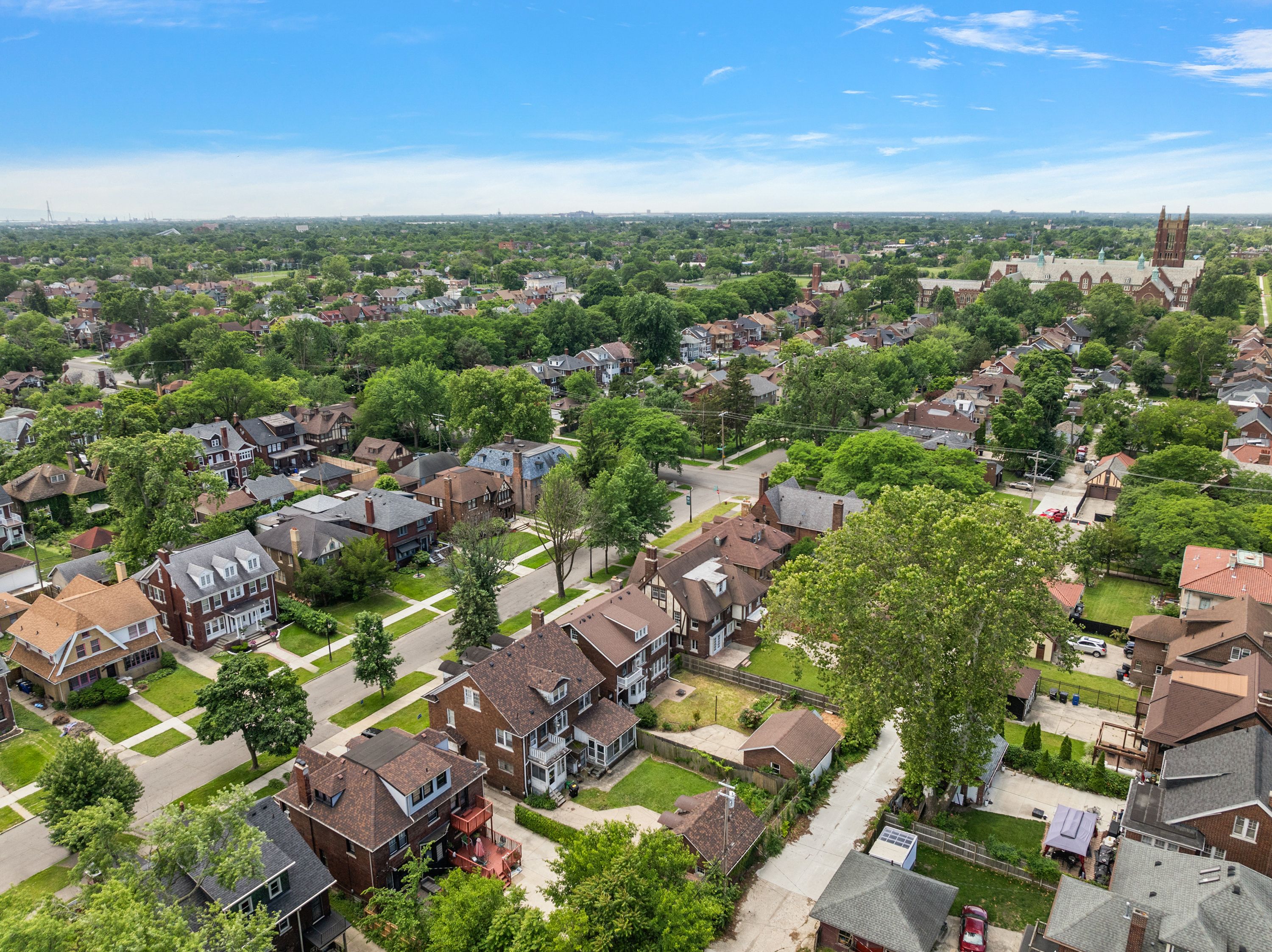 2304 Longfellow Street