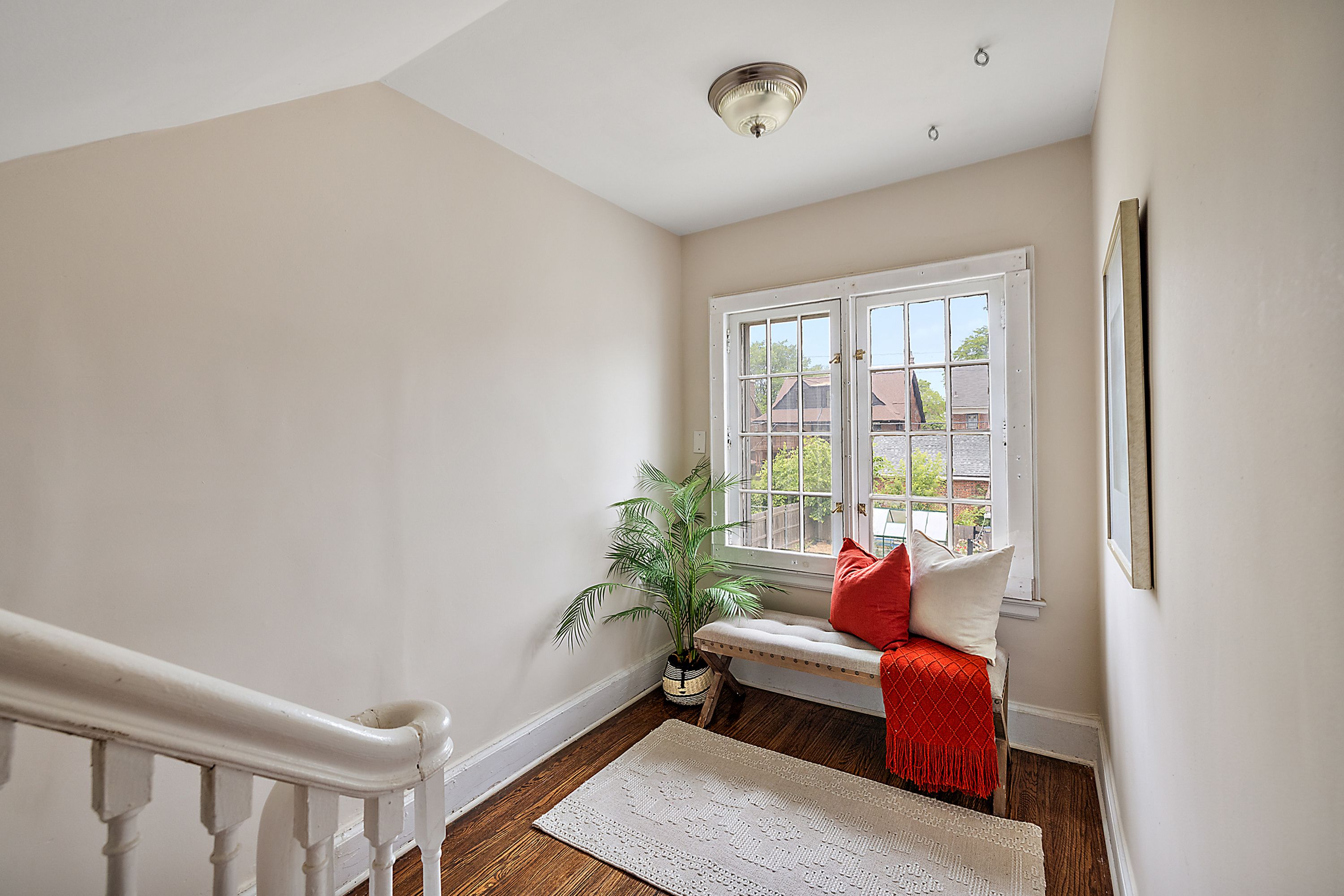 2304 Longfellow Street