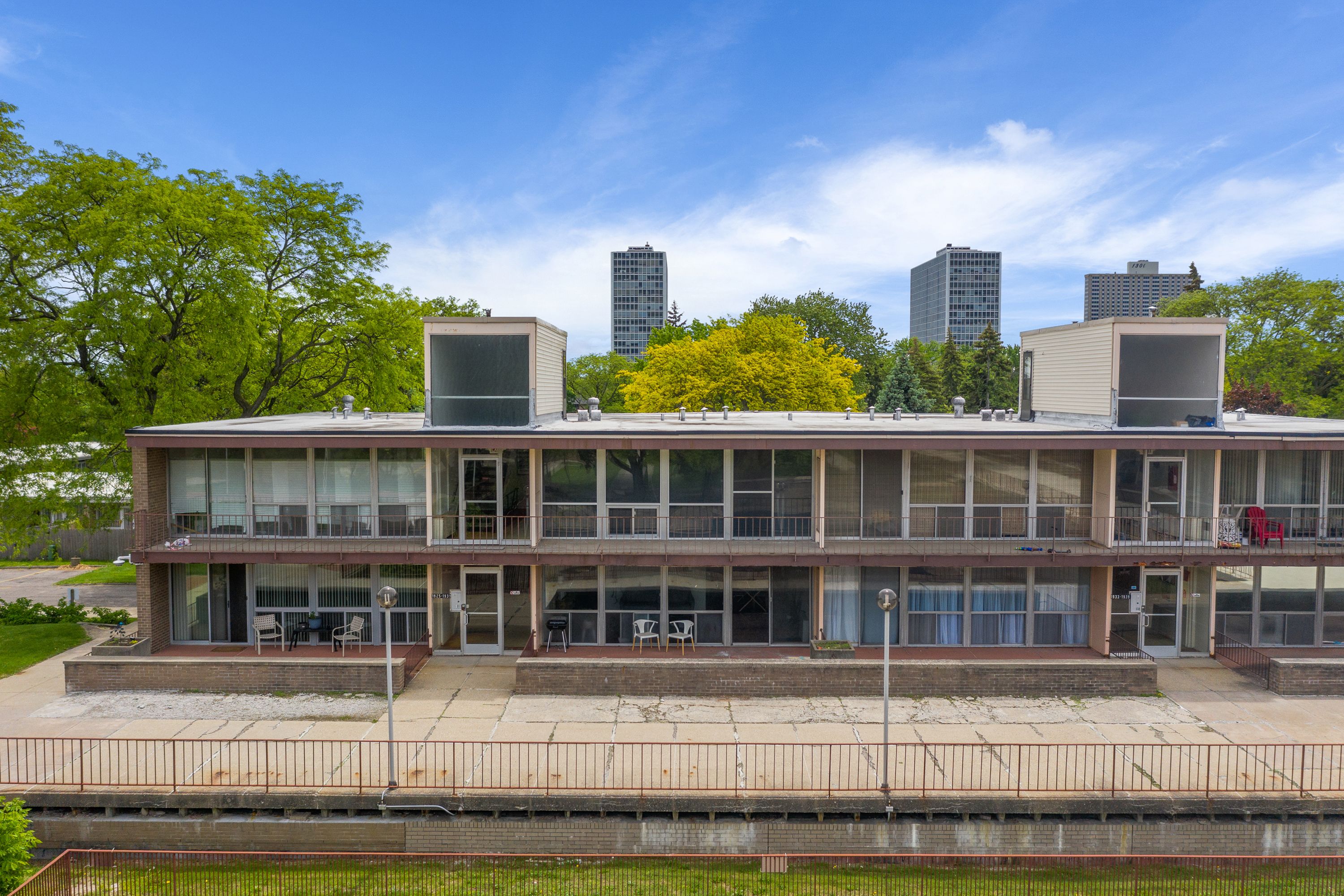 1929 ORLEANS Street 3