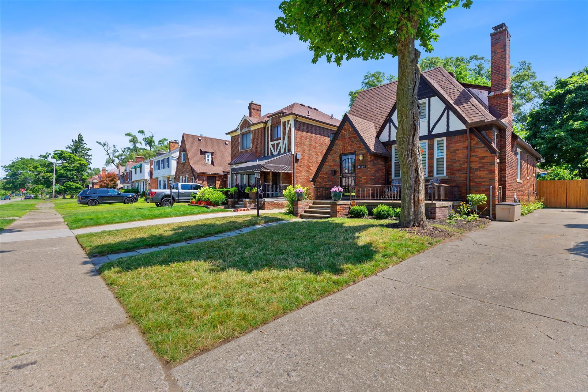 19164 PENNINGTON Drive