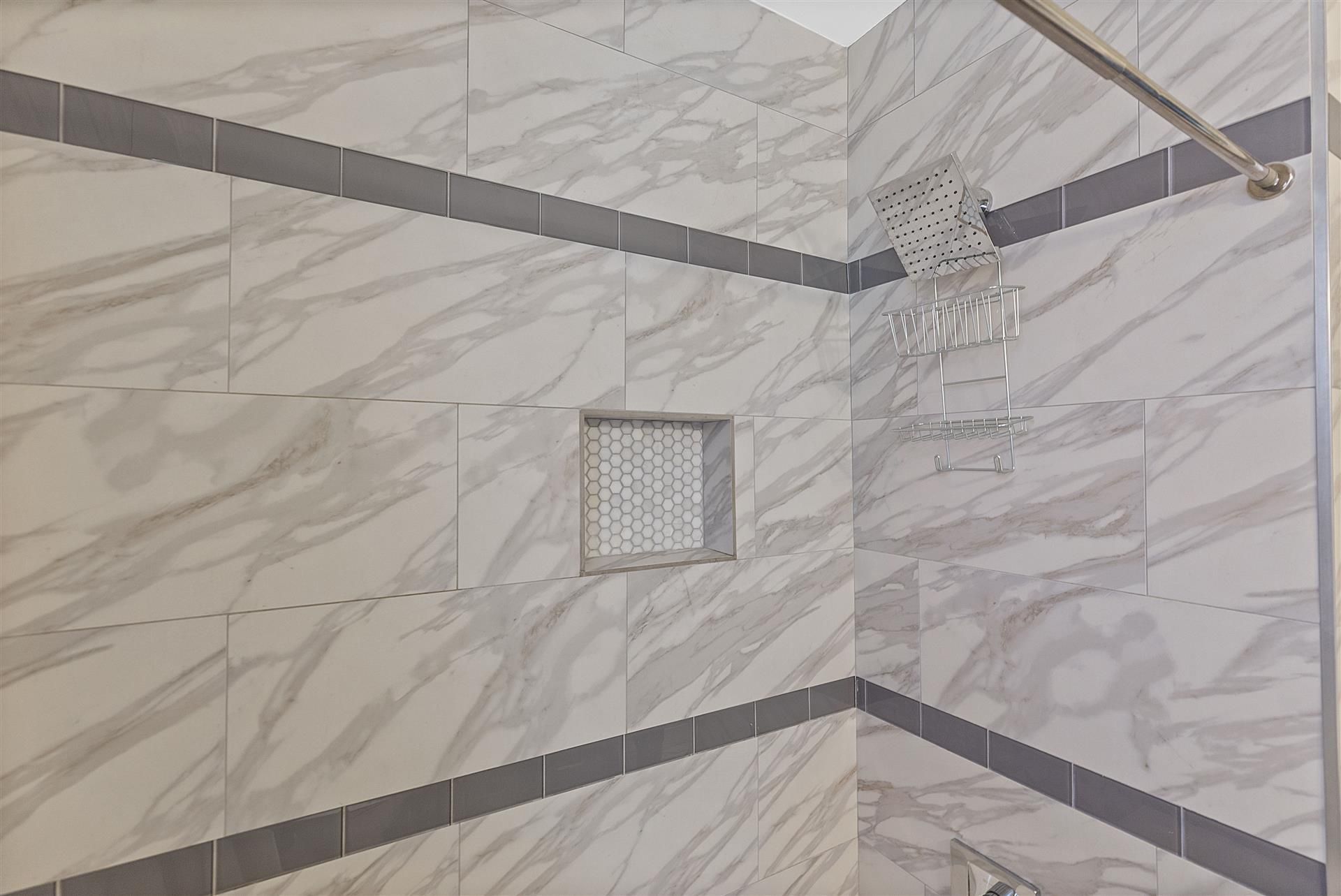 19164 PENNINGTON Drive