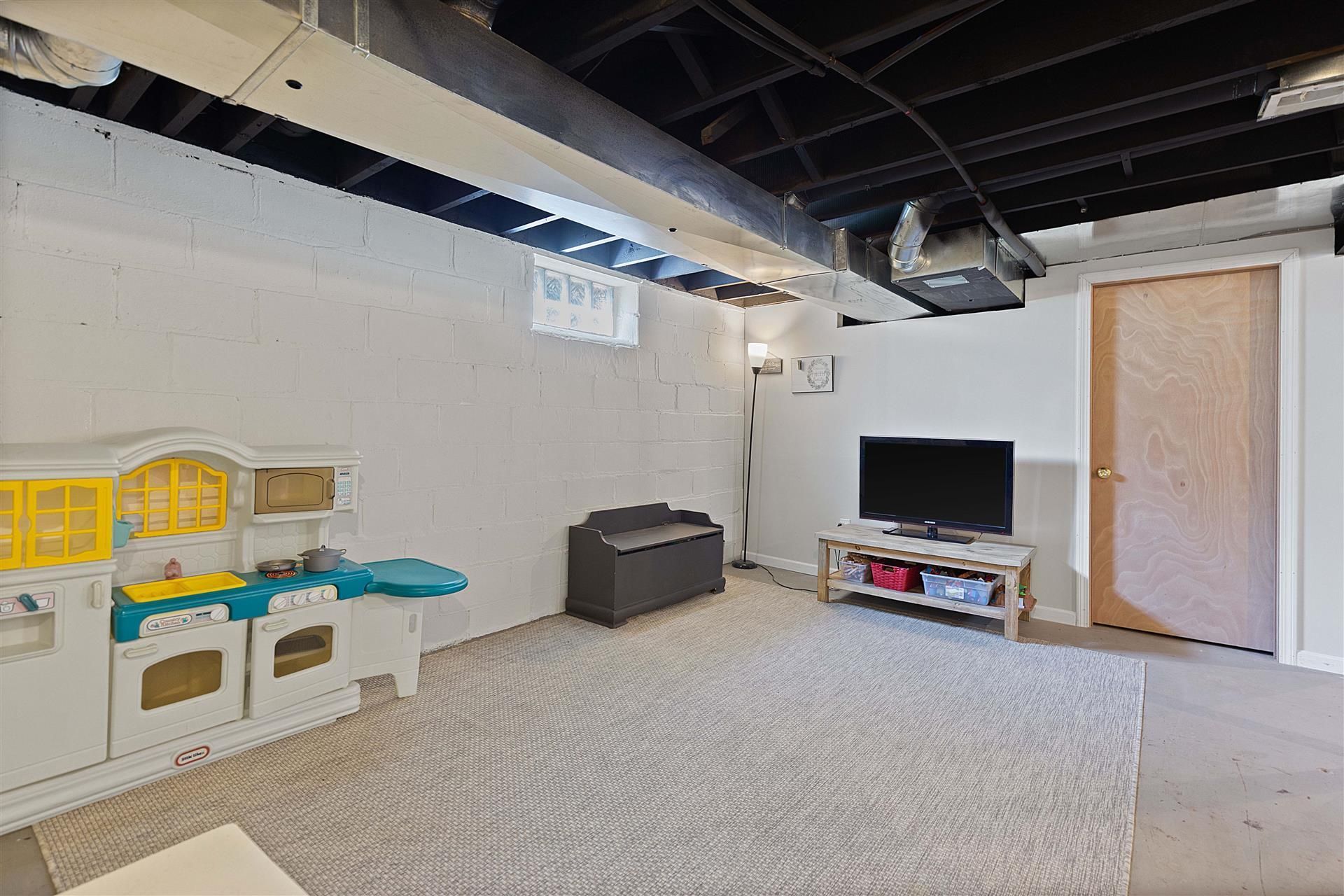 19164 PENNINGTON Drive