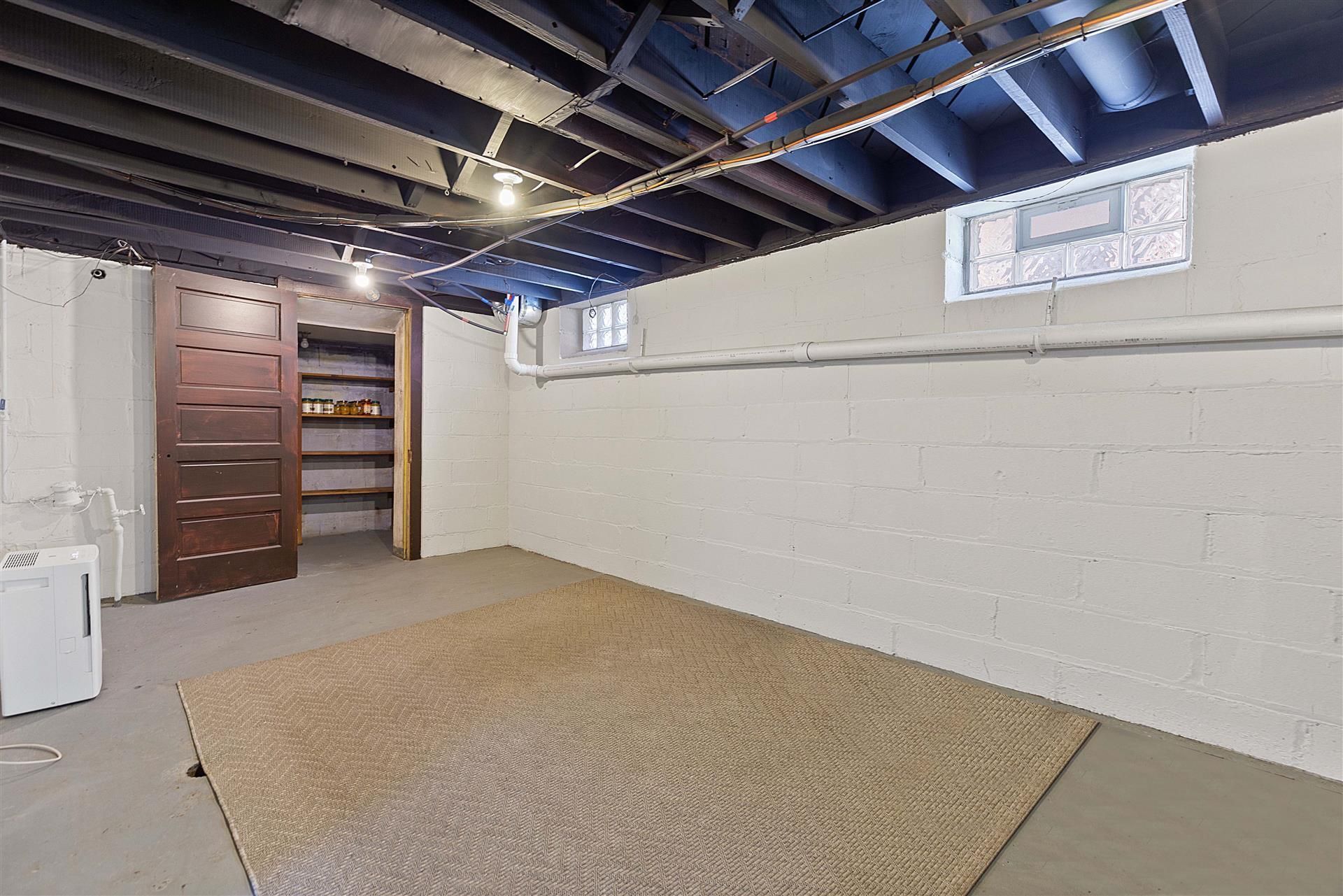 19164 PENNINGTON Drive