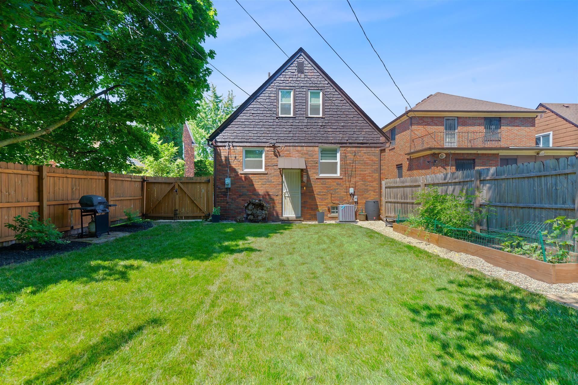 19164 PENNINGTON Drive