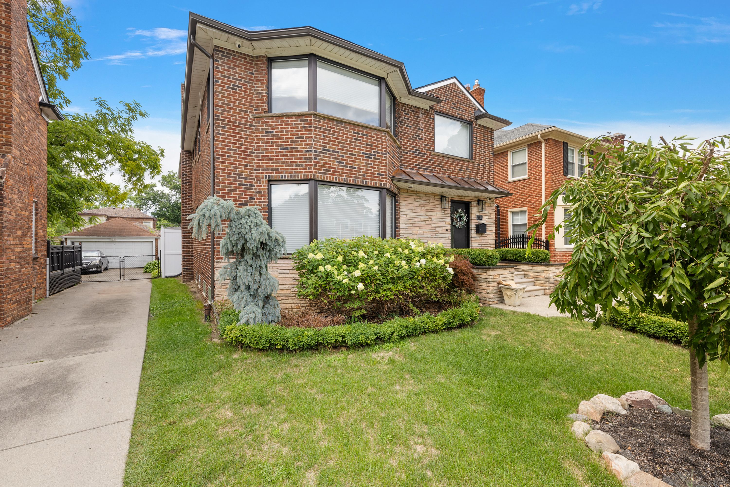 20073 SHREWSBURY Road