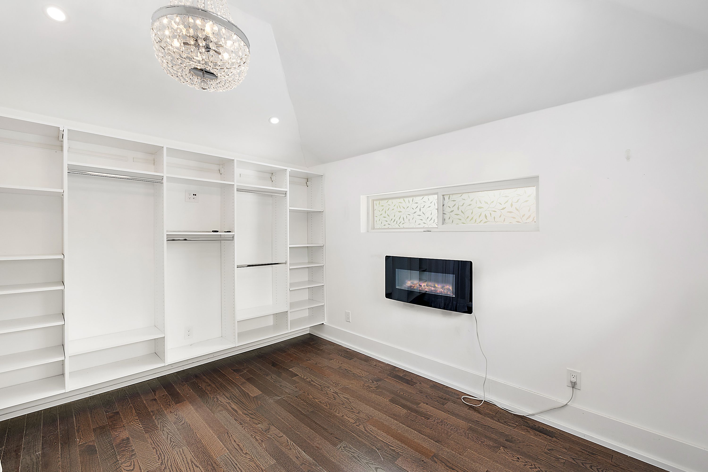 20073 SHREWSBURY Road