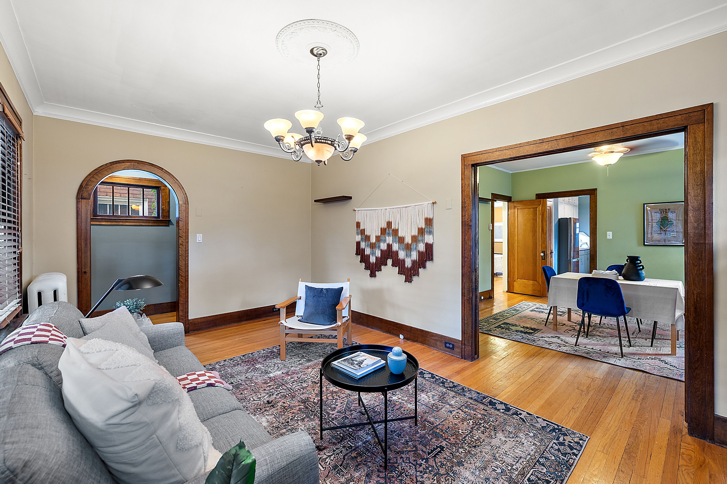 1099 BEACONSFIELD Avenue