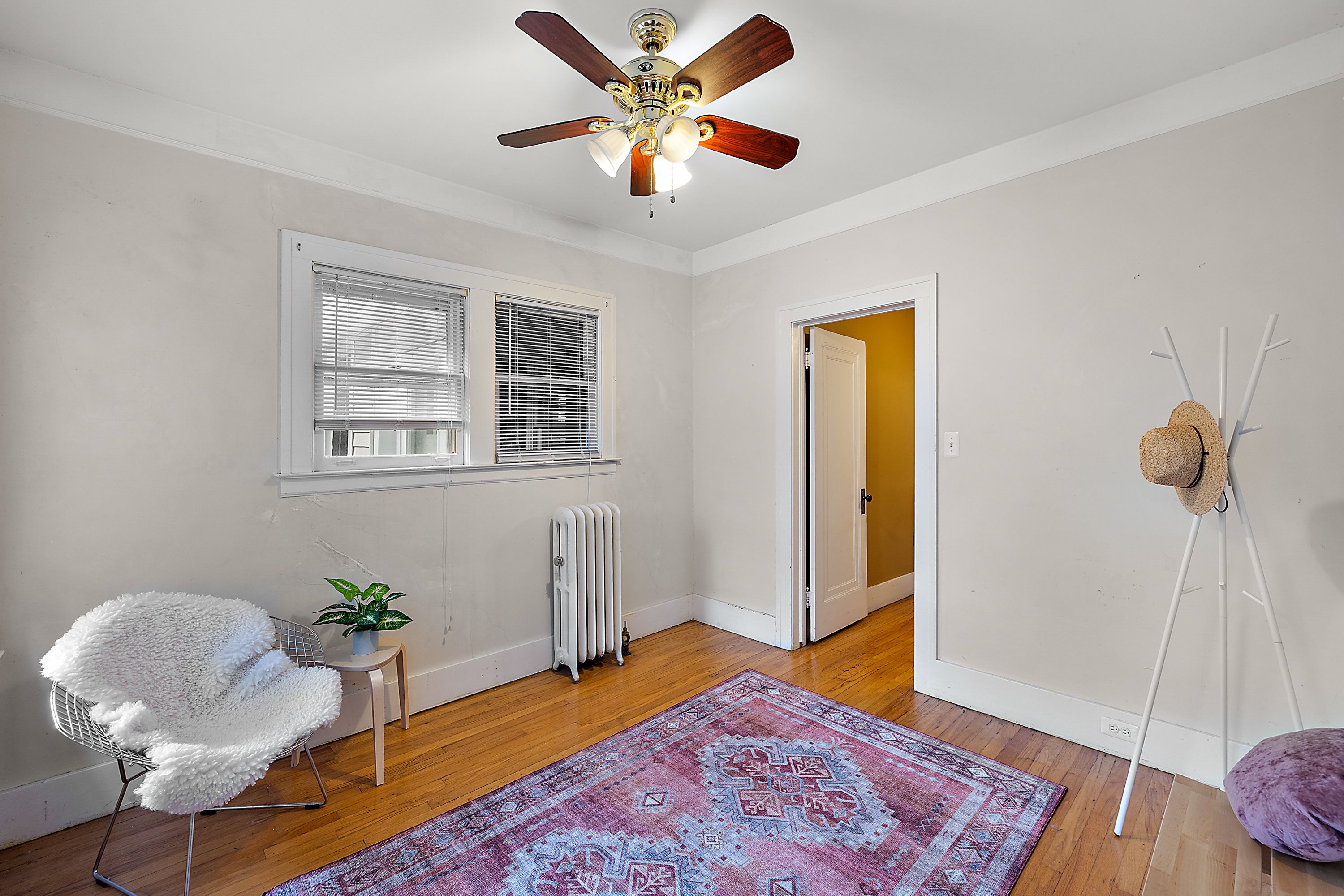 1099 BEACONSFIELD Avenue