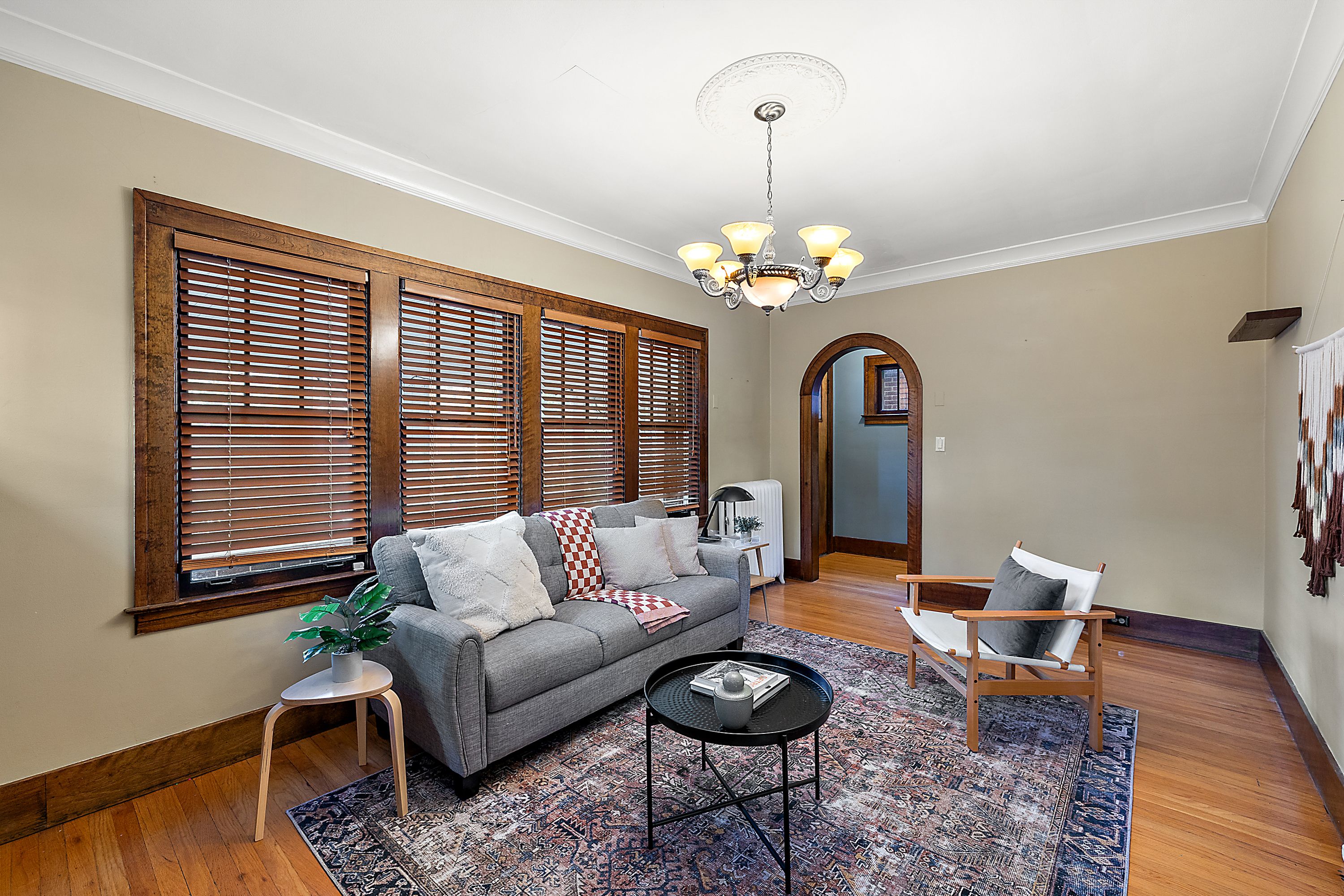 1099 BEACONSFIELD Avenue