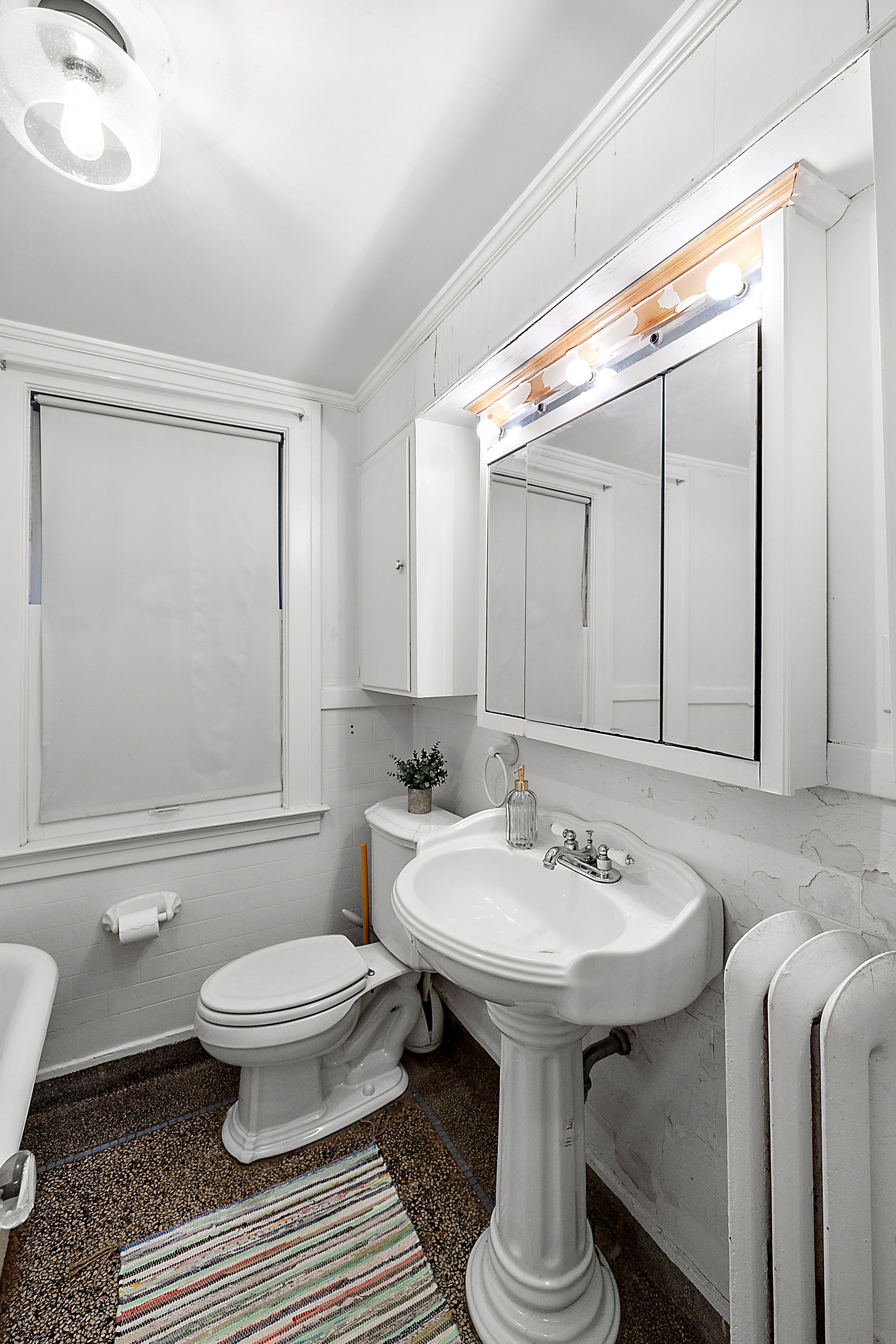 1099 BEACONSFIELD Avenue