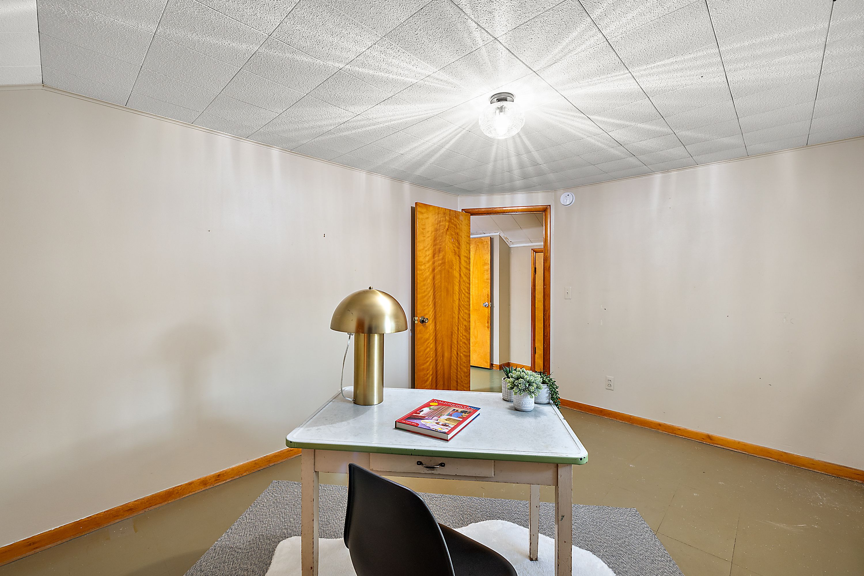 1099 BEACONSFIELD Avenue