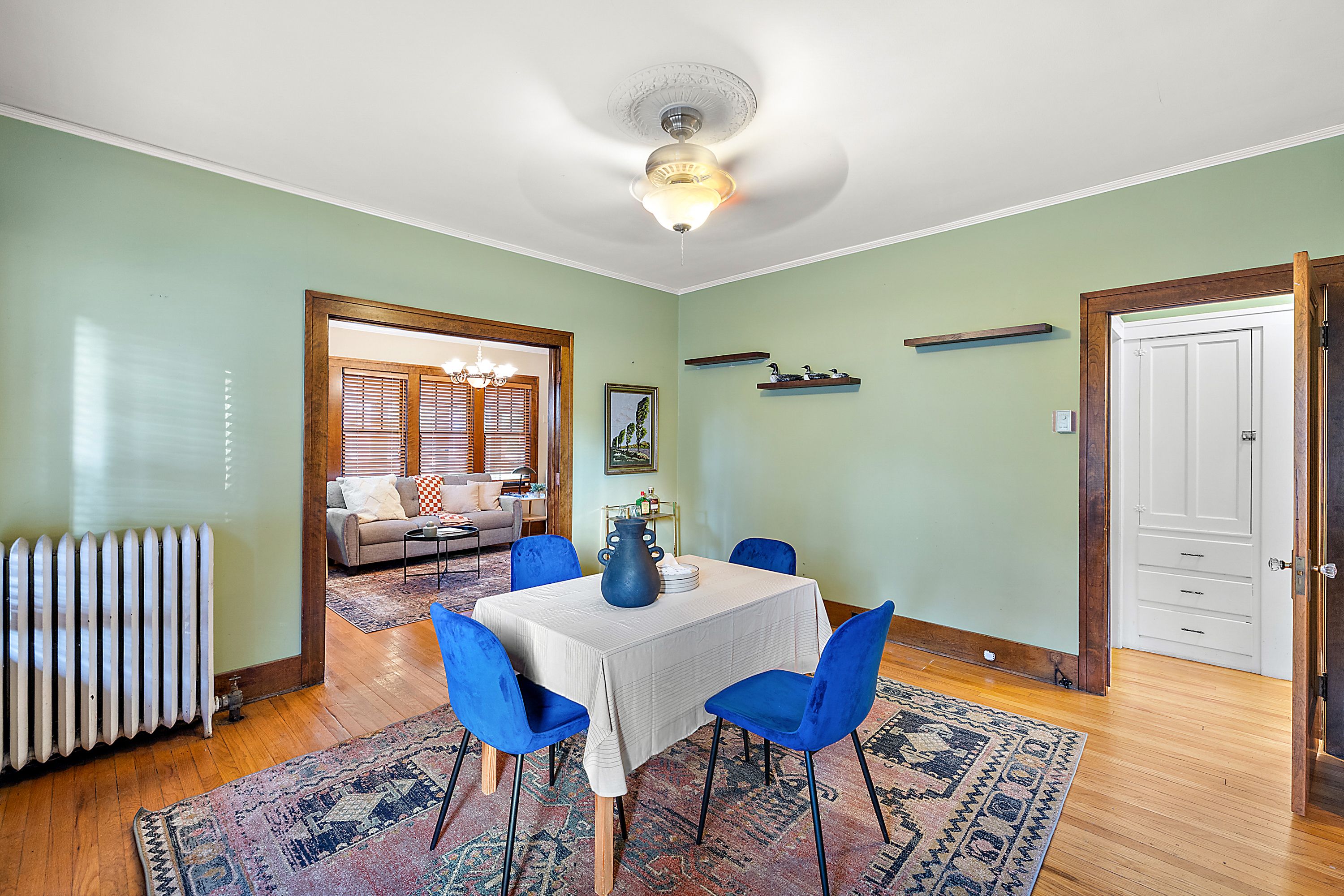 1099 BEACONSFIELD Avenue