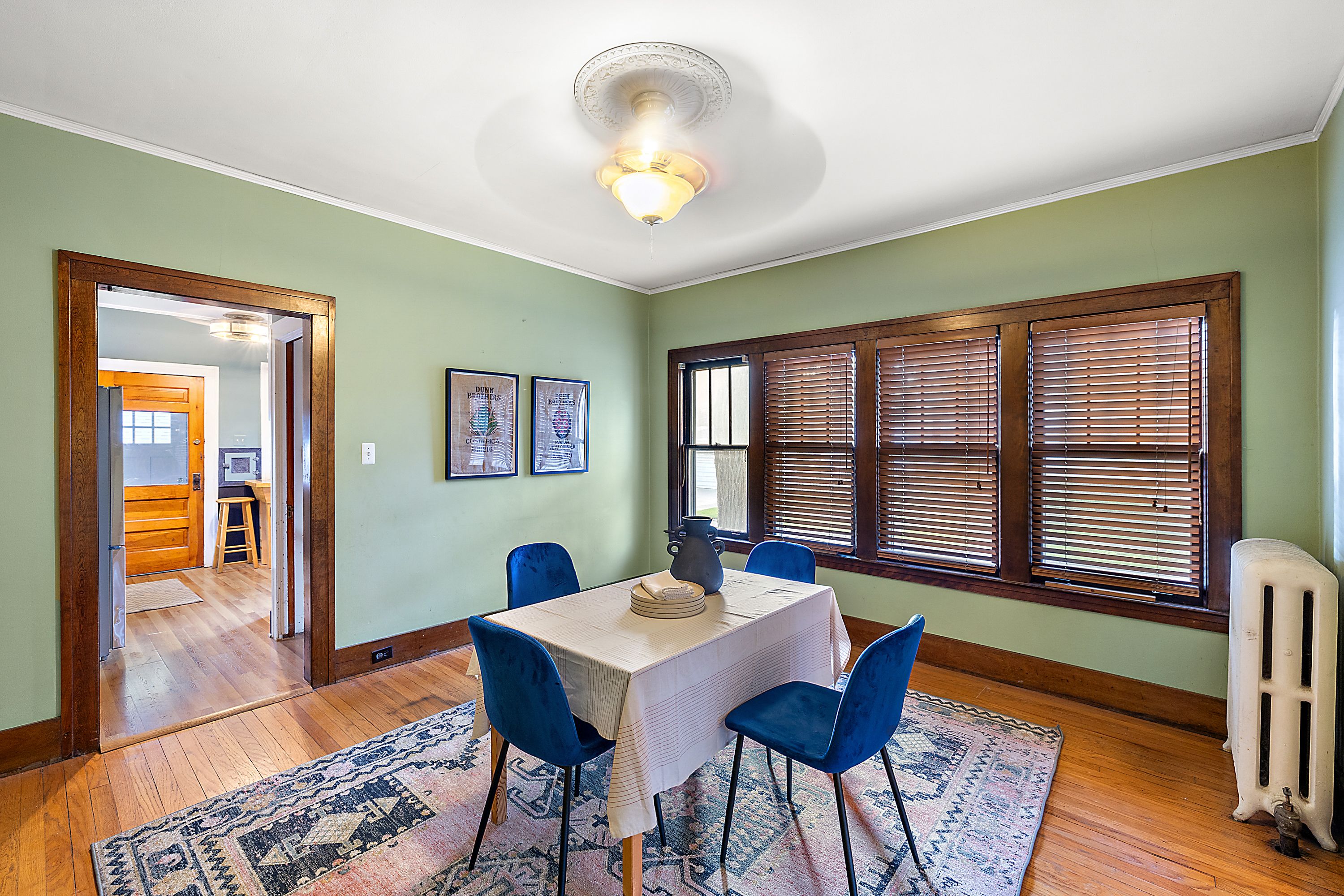 1099 BEACONSFIELD Avenue